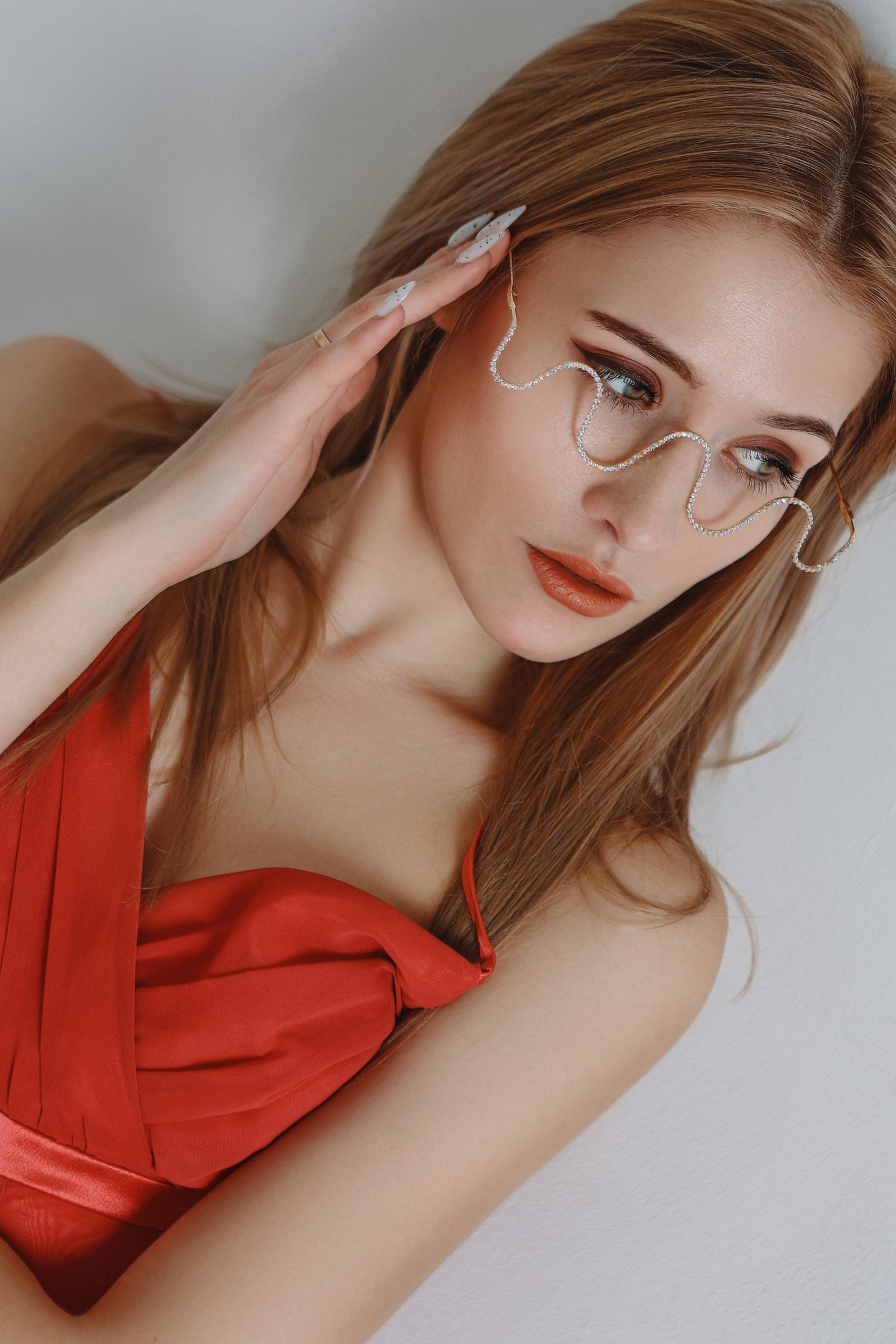 Аренда аксессуаров и одежды. Фотограф Vivien Rocher г. Москва