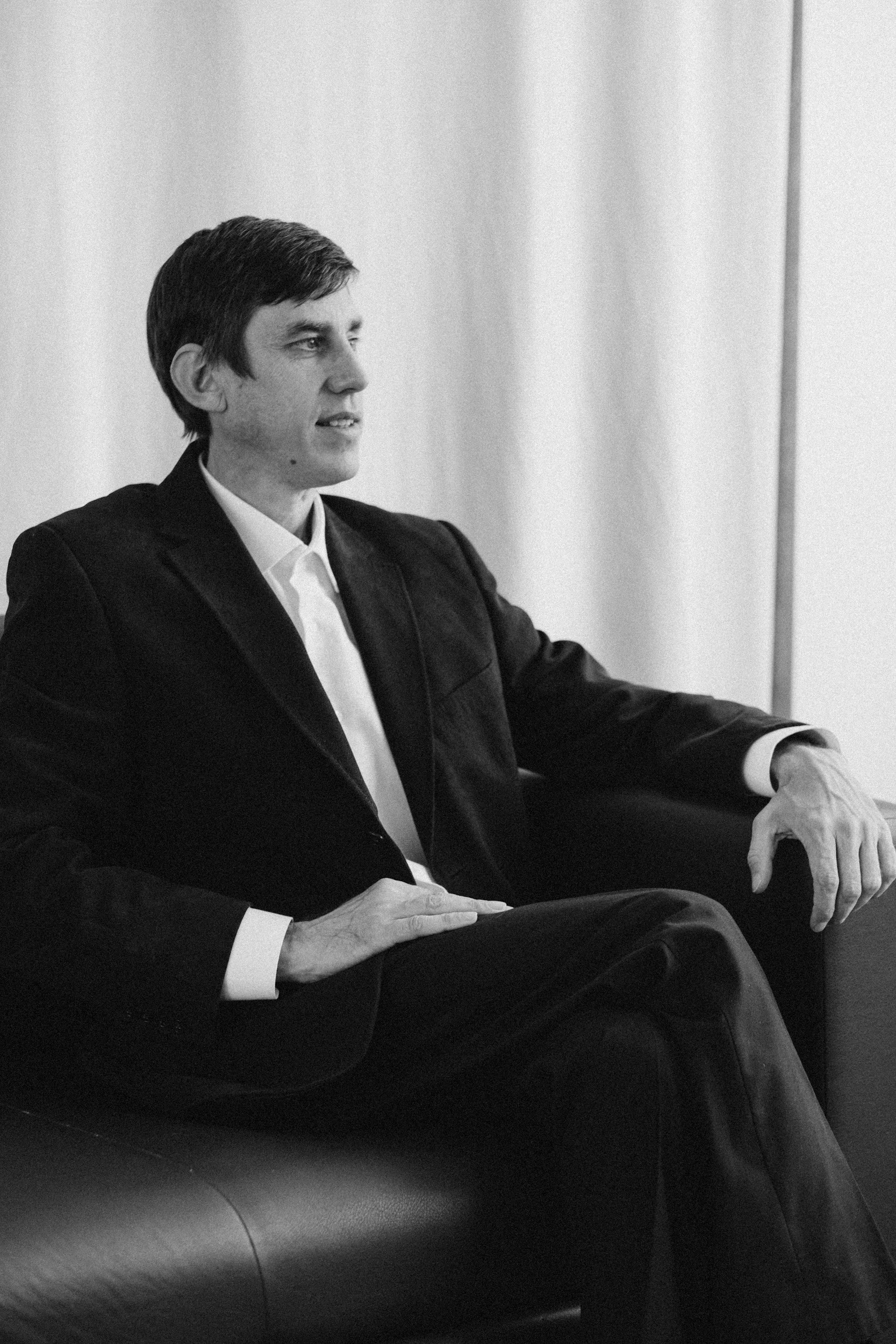 мужской фотограф Алматы Бизнес фотограф алматы Корпоративный фотограф алматы Бизнес портрет алматы