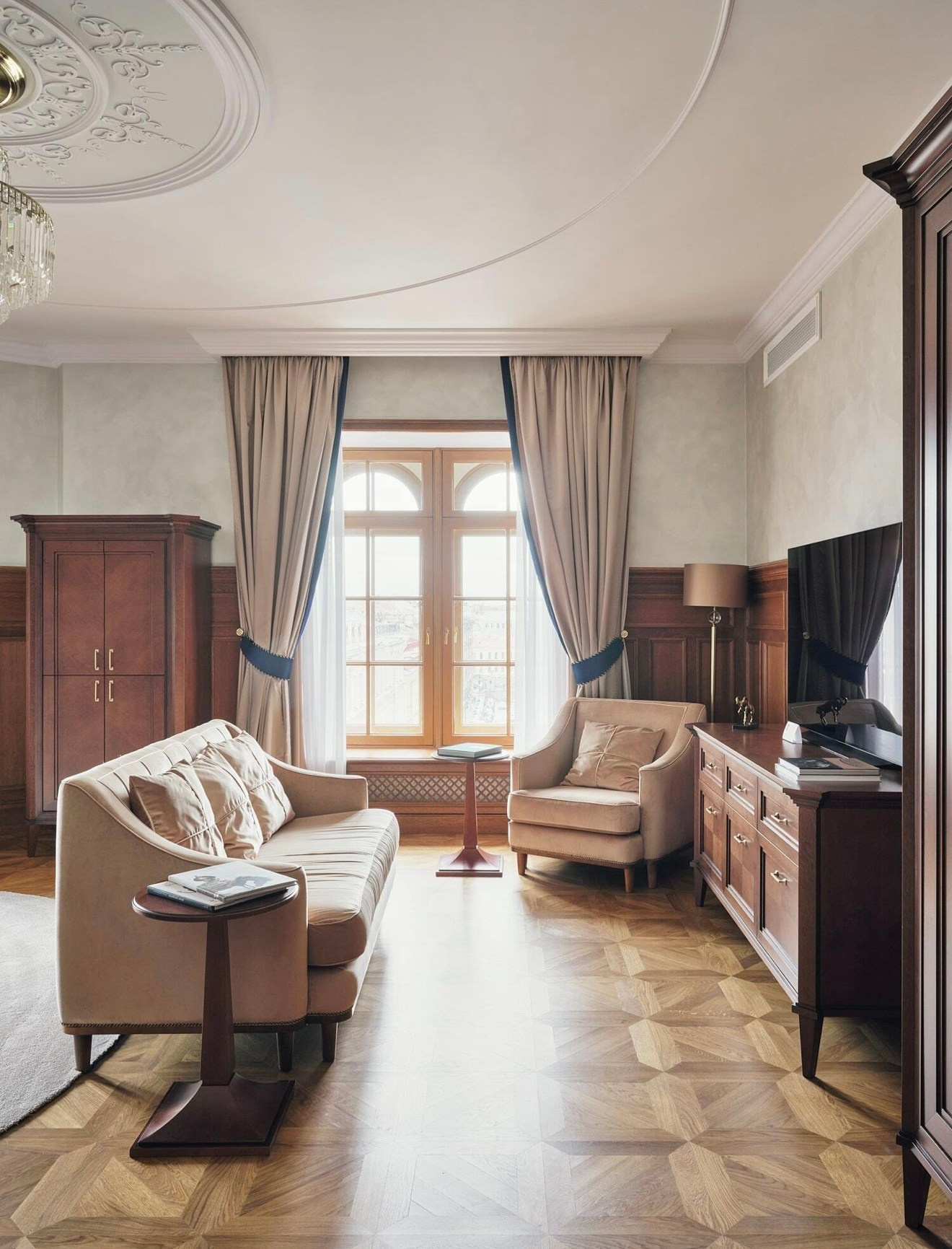 Гайд по отелям СПБ для свадебной съёмки. Свадебный и портретный фотограф