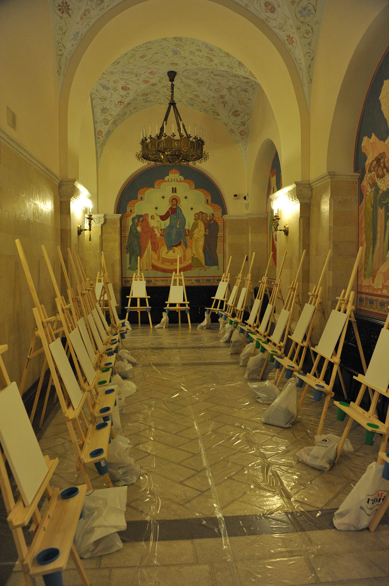 2014 г. Храм Христа Спасителя (г. Москва). Ефремова Ольга. Художник