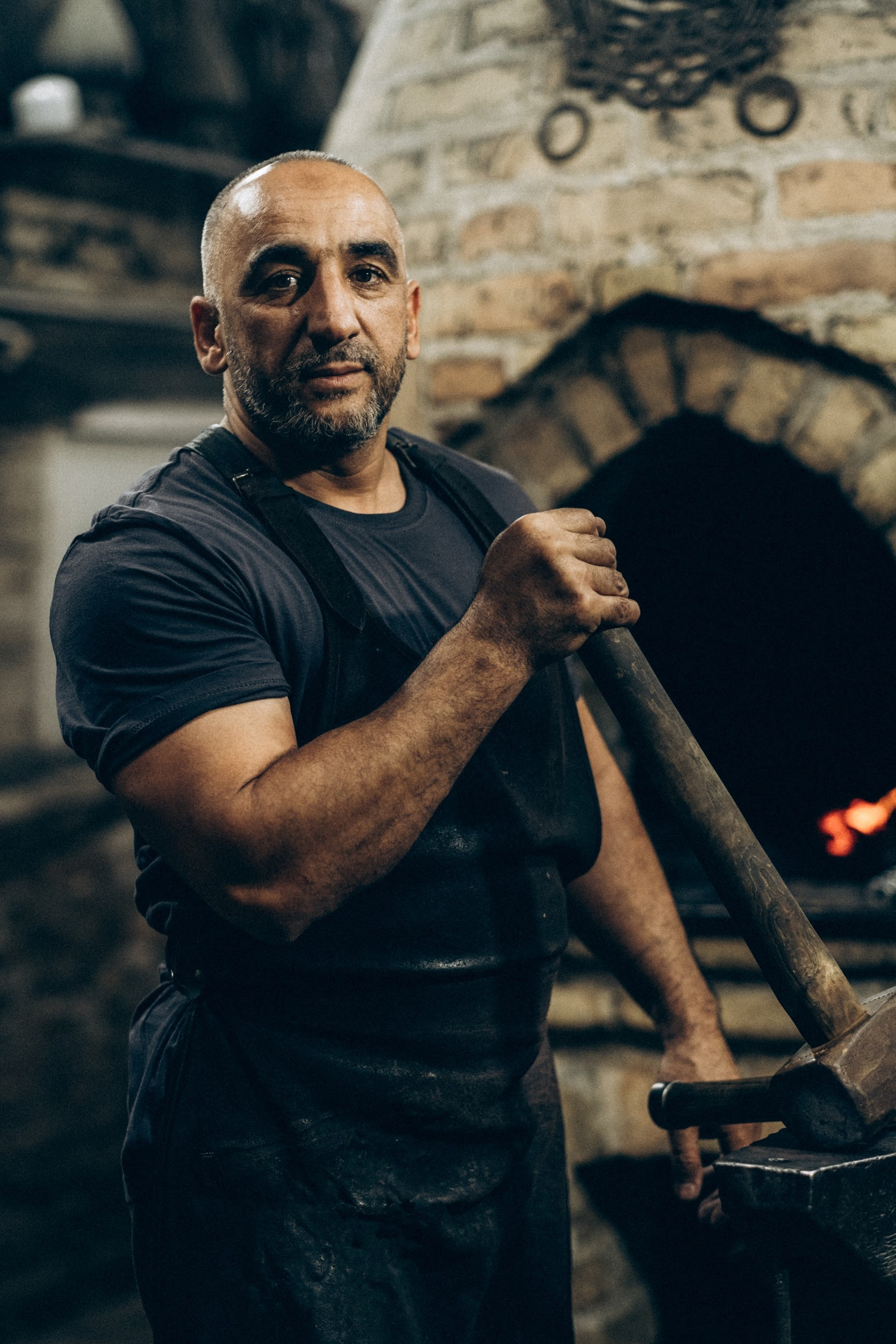 мужской фотограф Алматы Бизнес фотограф алматы Корпоративный фотограф алматы Бизнес портрет алматы подарить сертификат схъемка мужская подарок мужчине