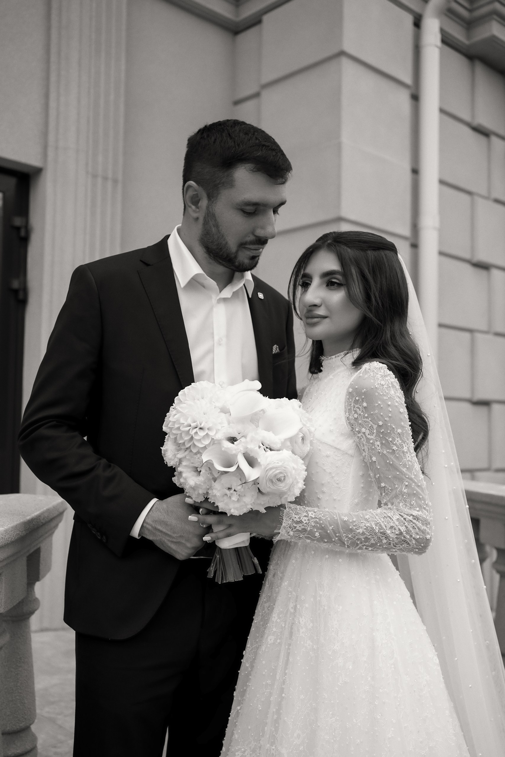 Фотограф и видеограф на свадьбу в Ростове-на-Дону 2026. Профессиональная работа, качественный результат. Свадебный фотограф в Ростове-на-Дону. Таинство Крещения и Венчания, семейные фотосессии. Алёна Чёботова