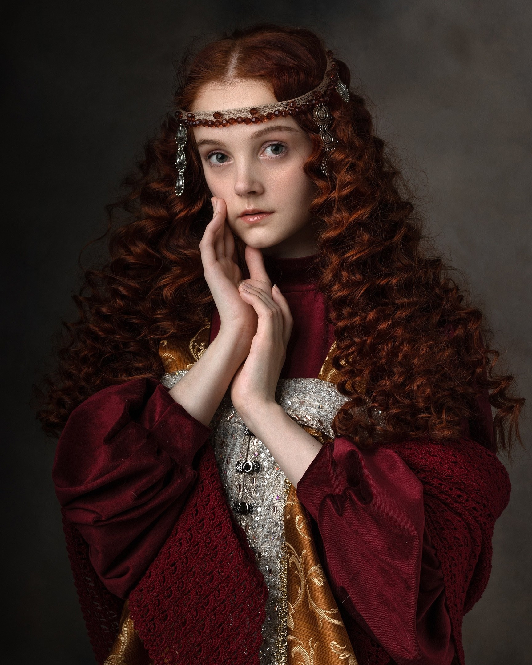 НОВЫЕ СЪЕМКИ В СТУДИИ — ОНА (ПЛАН)