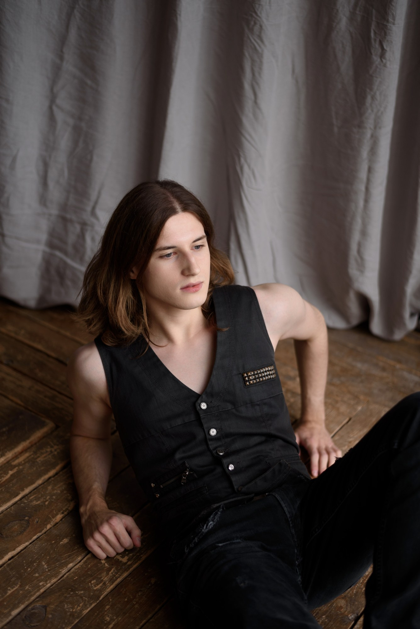 Мужской фотограф в Тюмени | Стильный мужской портрет. Портретный фотограф Тюмень Дарья Мустафина