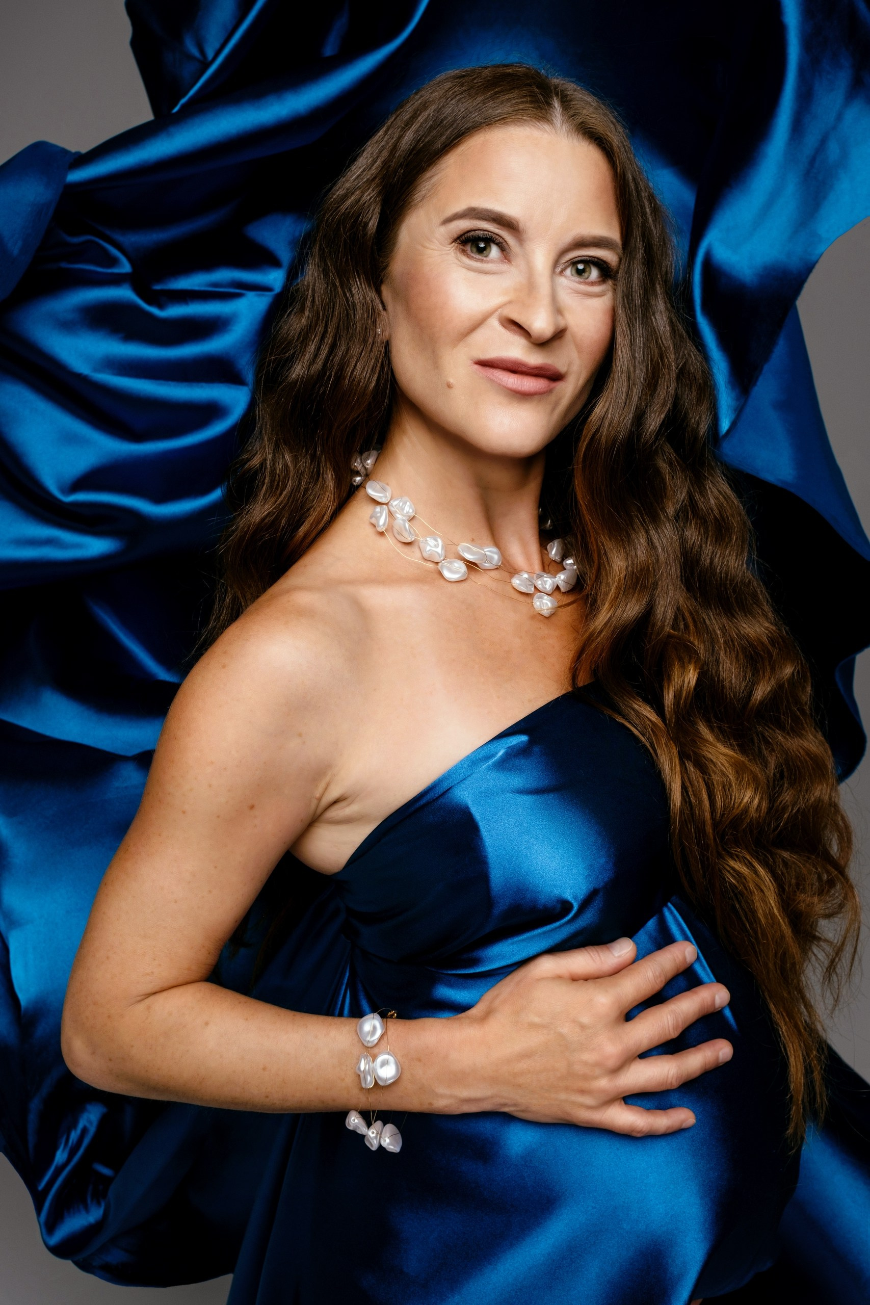 Фотосессия в тканях для беременной. Фотограф и видеограф Анна Жагорина