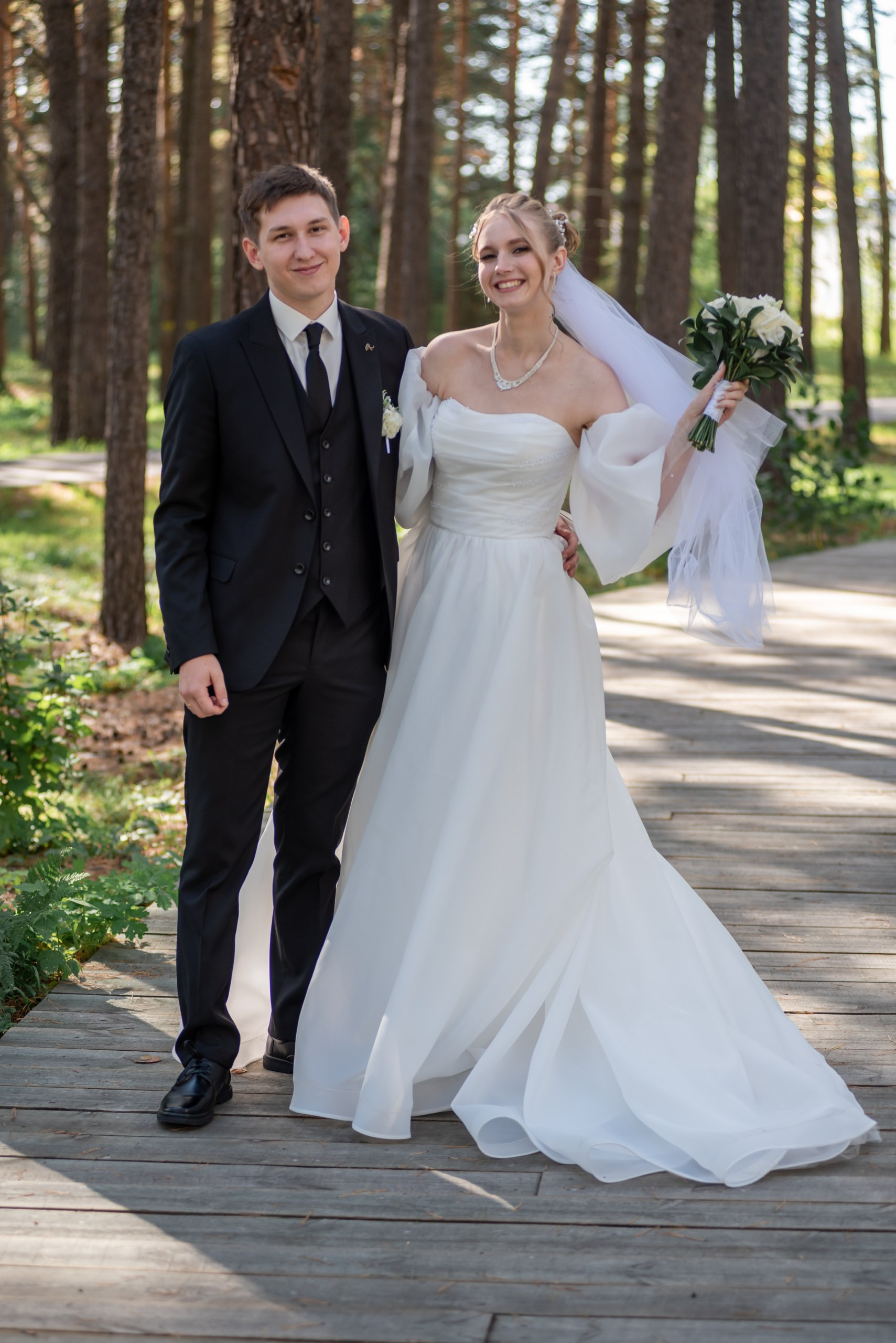 Торжественный день Валерия и Елены. Фотограф в Сузуне — Зоя Попова (Собственная фотостудия)