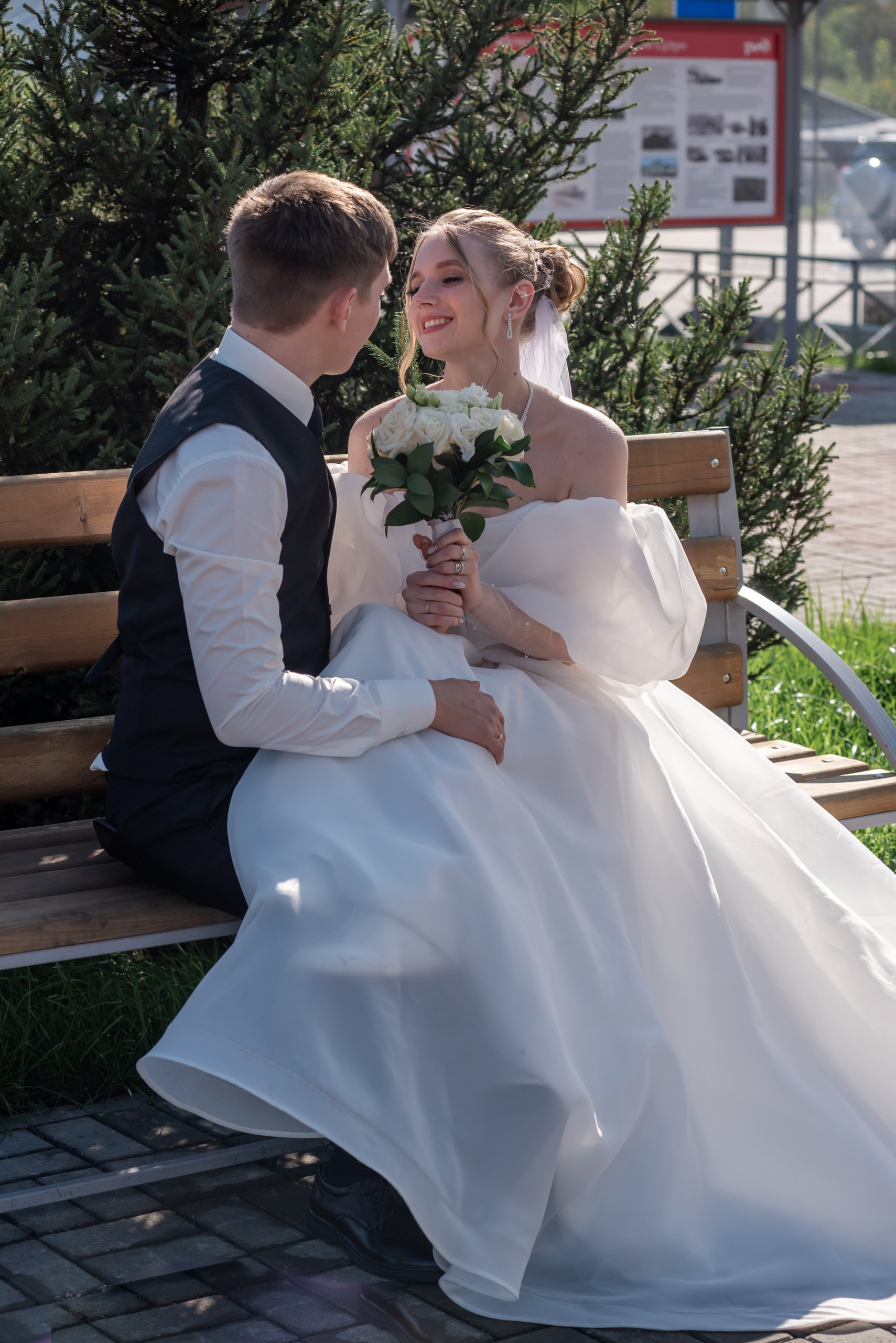 Торжественный день Валерия и Елены. Фотограф в Сузуне — Зоя Попова (Собственная фотостудия)