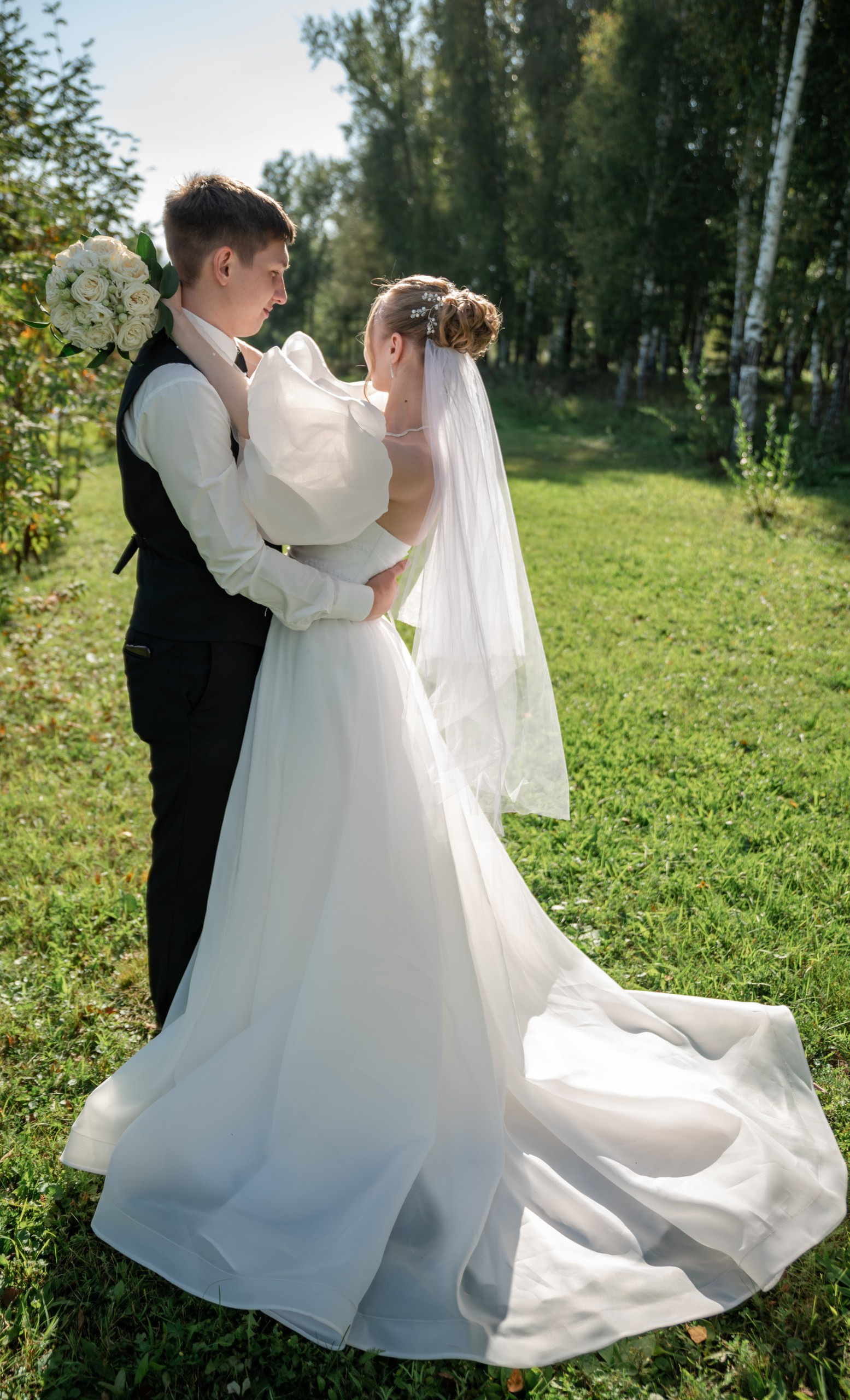 Торжественный день Валерия и Елены. Фотограф в Сузуне — Зоя Попова (Собственная фотостудия)