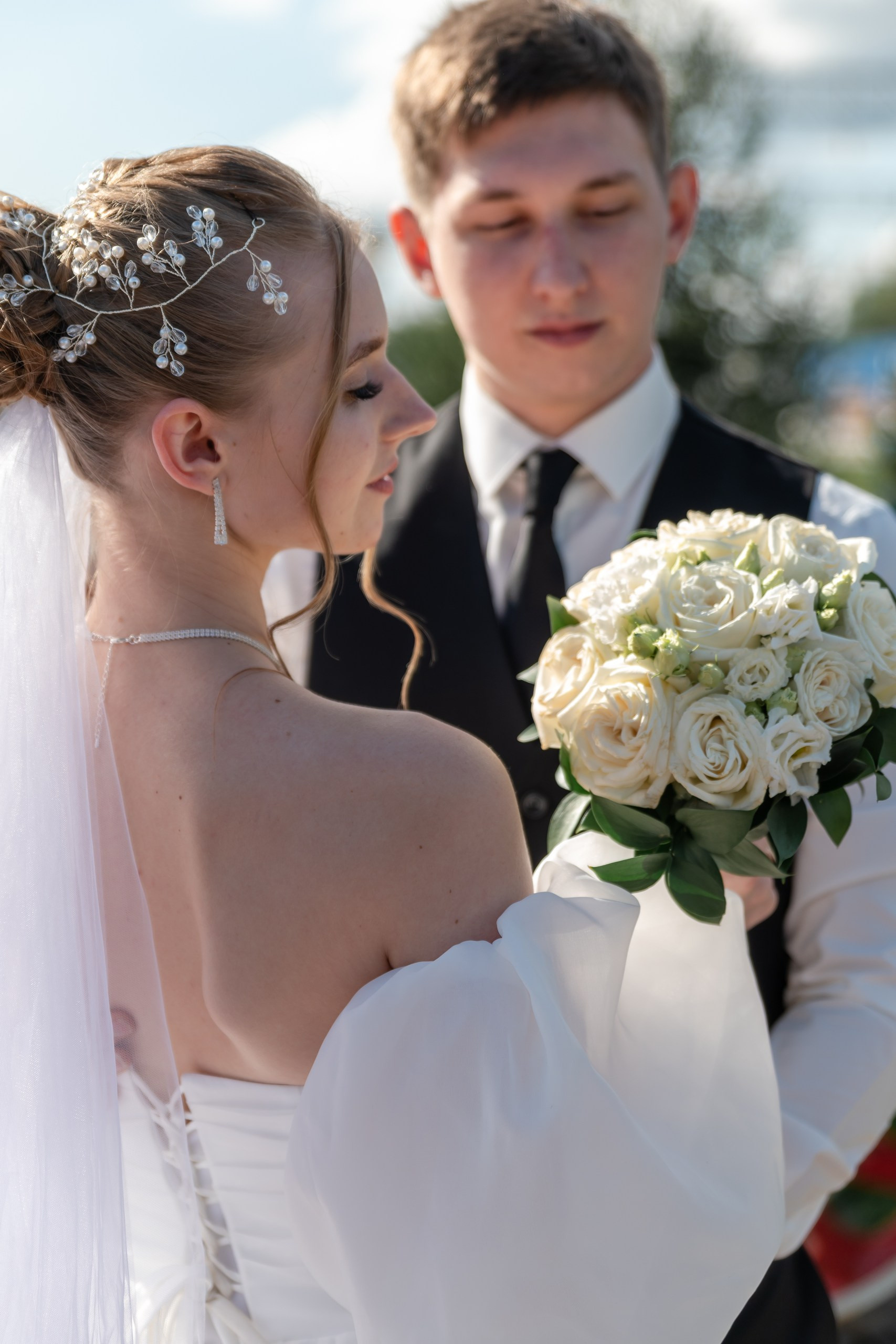 Торжественный день Валерия и Елены. Фотограф в Сузуне — Зоя Попова (Собственная фотостудия)