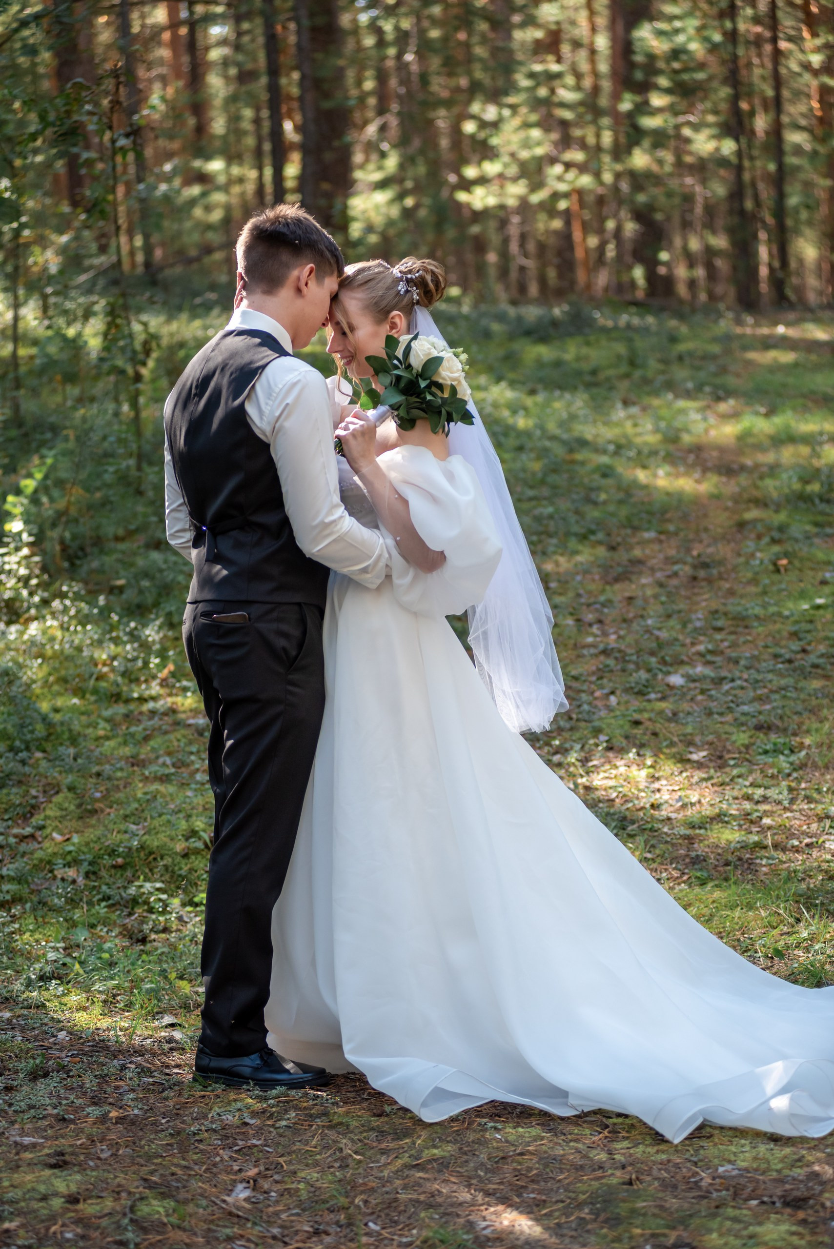 Торжественный день Валерия и Елены. Фотограф в Сузуне — Зоя Попова (Собственная фотостудия)
