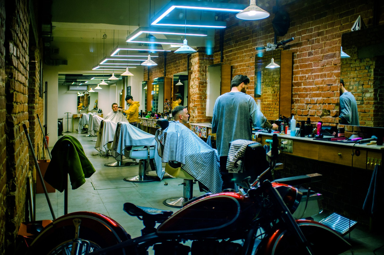 Зима уходящая. Руслан Шувалов (поэтограф)