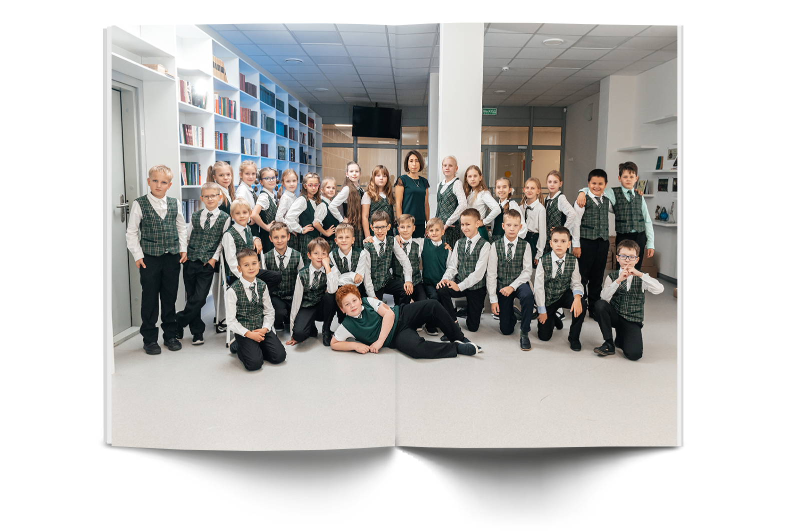 Начальные классы. Современные выпускные альбомы в Новосибирске