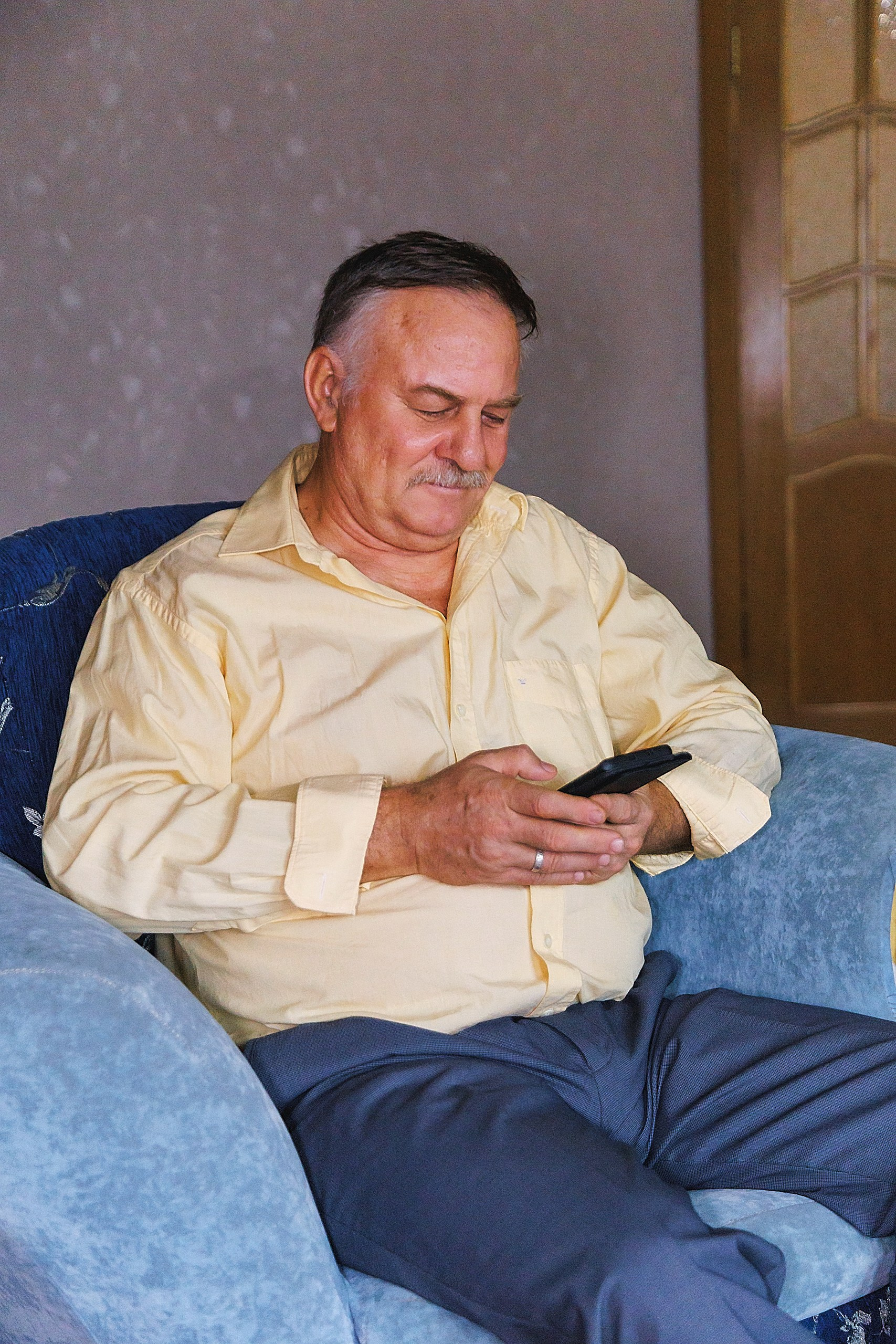 Тёплая осенняя фотосессия дома: уют, игры и эмоции | Барнаул