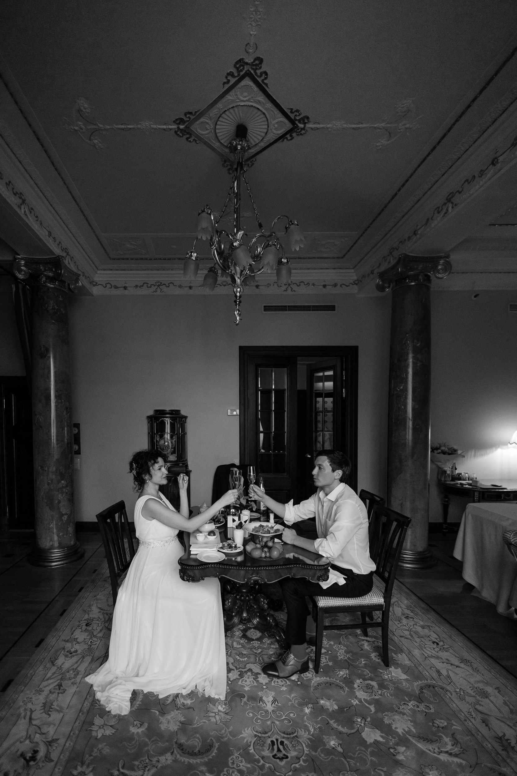 Самые красивые отели Москвы для свадебной фотосессии. Свадебный фотограф в Москве Дарья Олендарёва