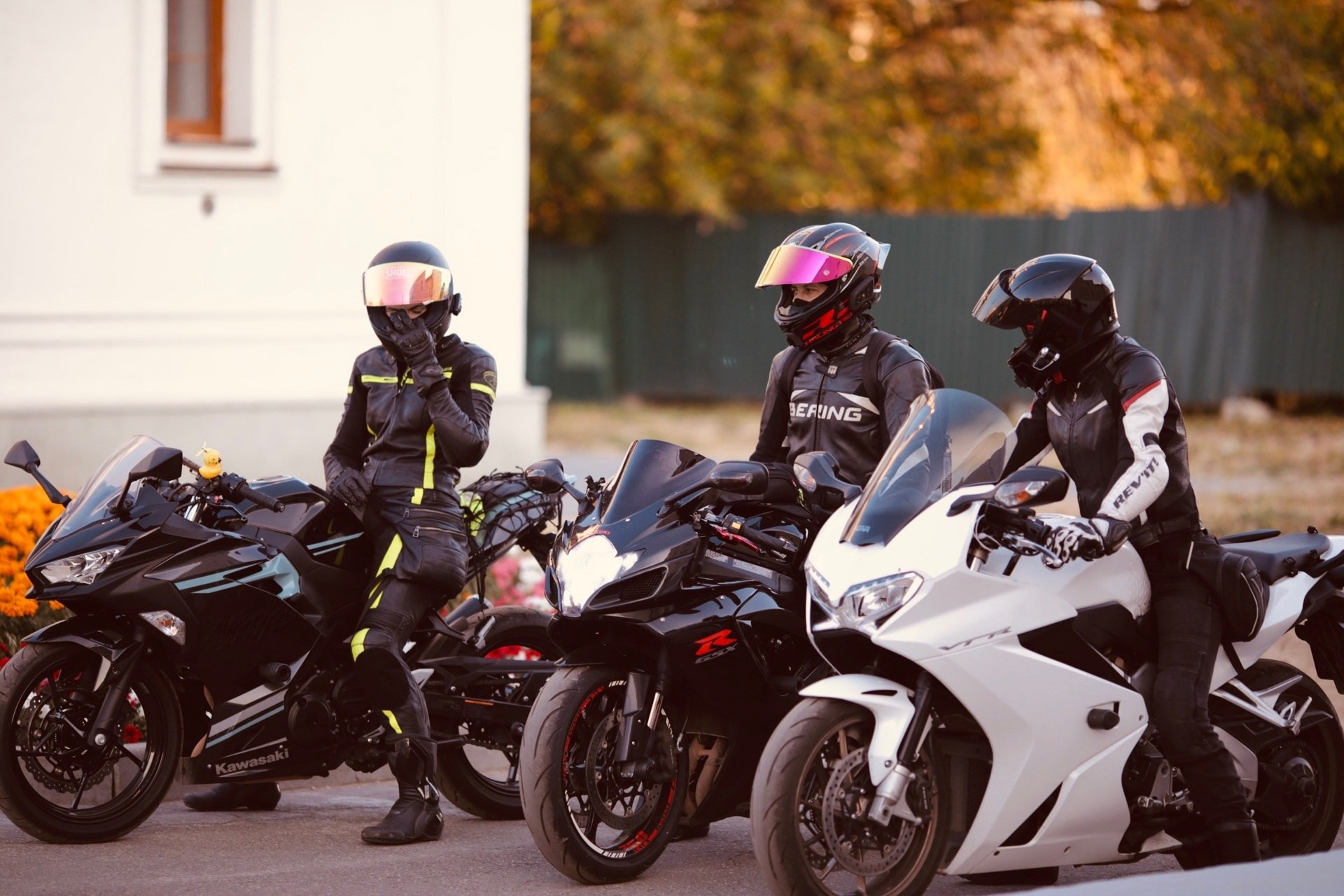 FotoMotoHunterZ — фотографии мотоциклистов на улицах города