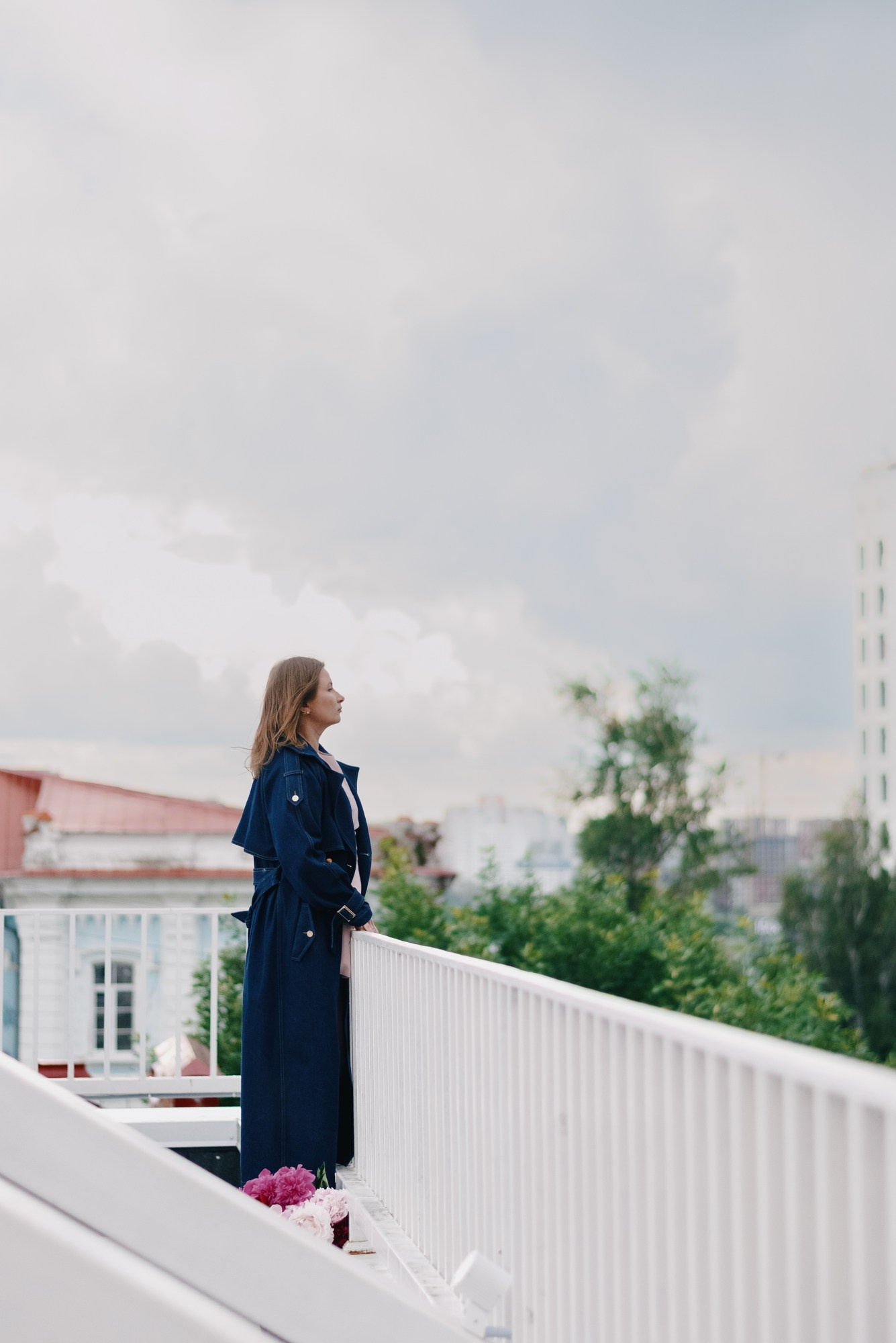 Фотограф Тюмень — Уличная фотосессия на крыше | Дарья Мустафина