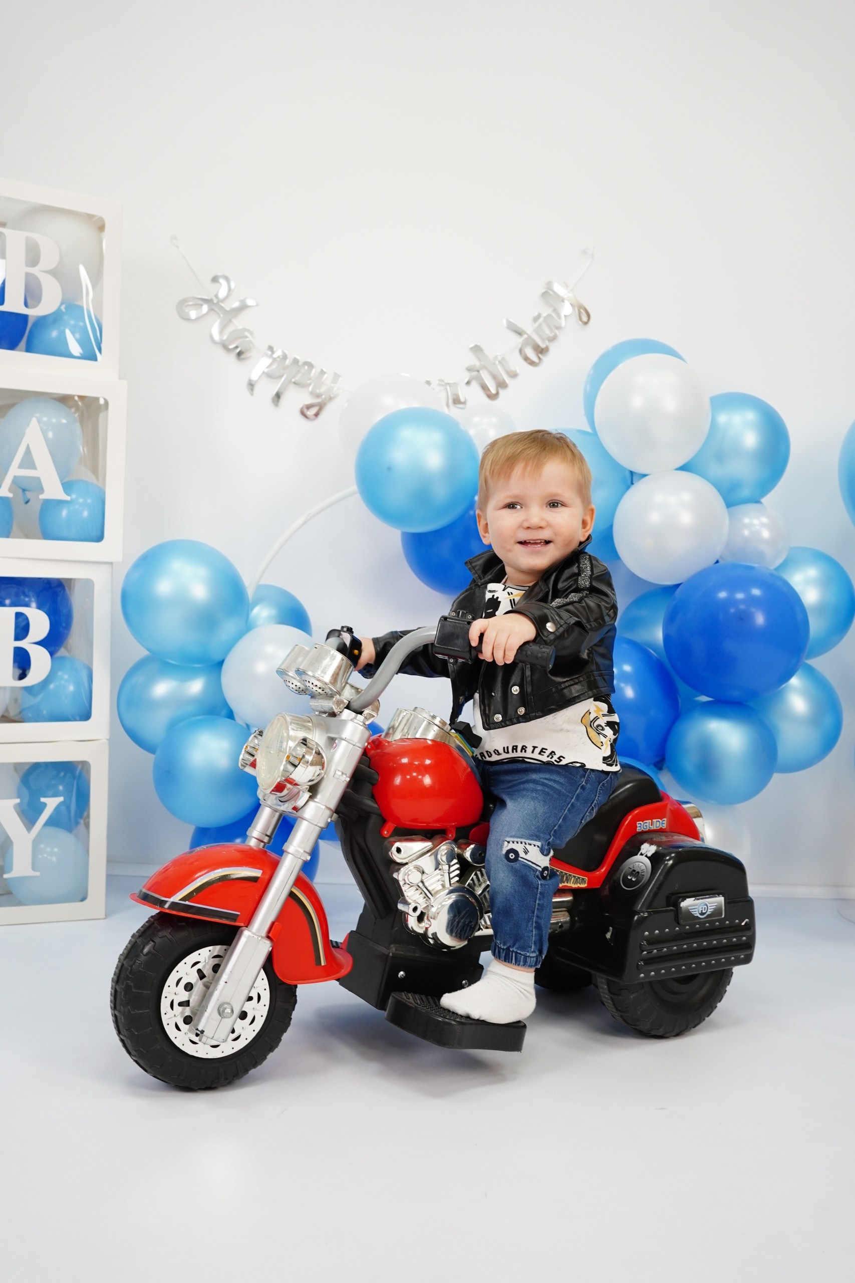 Наши Новые Фотозоны. Детская Фотостудия ГОДОВАСИКИ в Санкт-Петербурге фотосесия на годик