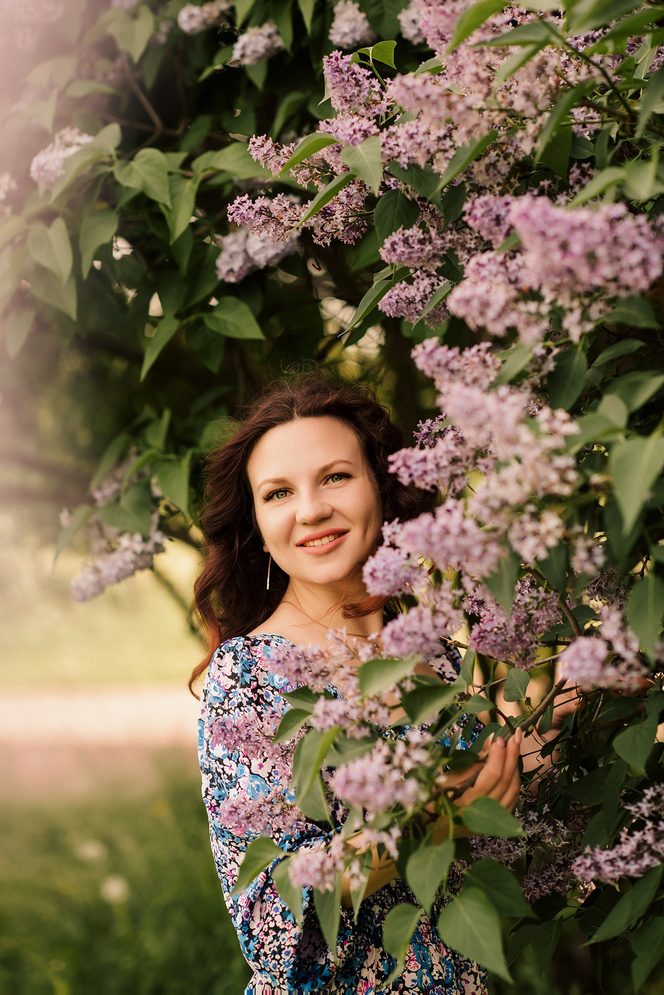 Фотосессия в яблонях в СПб, Фотосессия в цветении СПб. Семейный и Свадебный фотограф. Санкт-Петербург. Пушкин