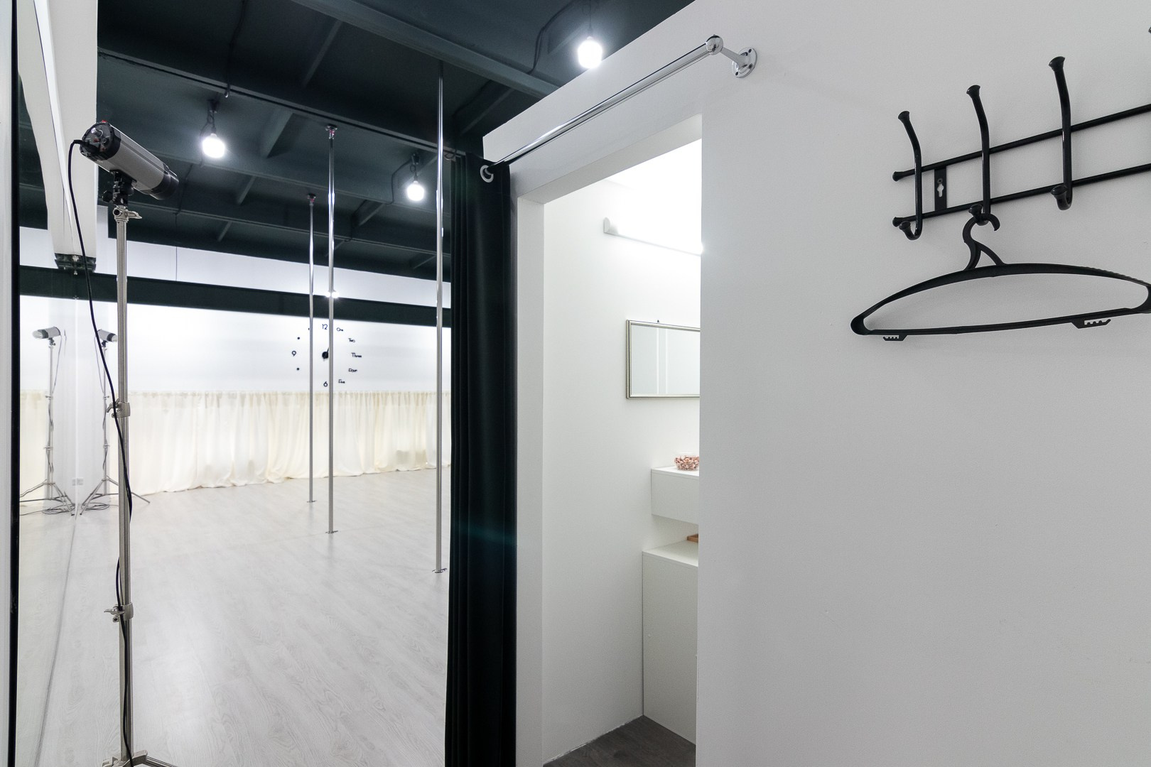 Запись класса в студию. Классные выпускные альбомы — Сургут, Тюмень и ХМАО