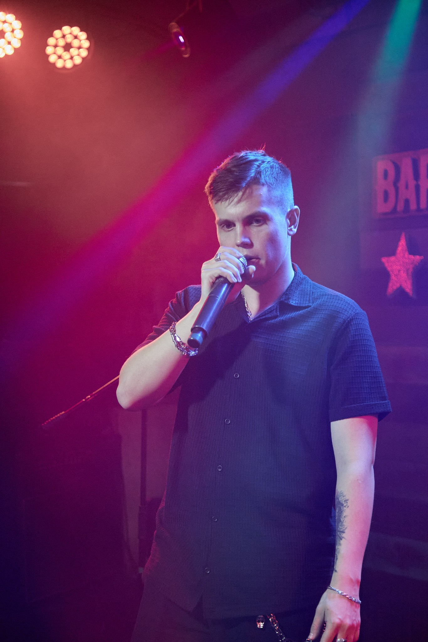 Концерт в баре «Гости». Фотограф Омск | Александр Вандеров