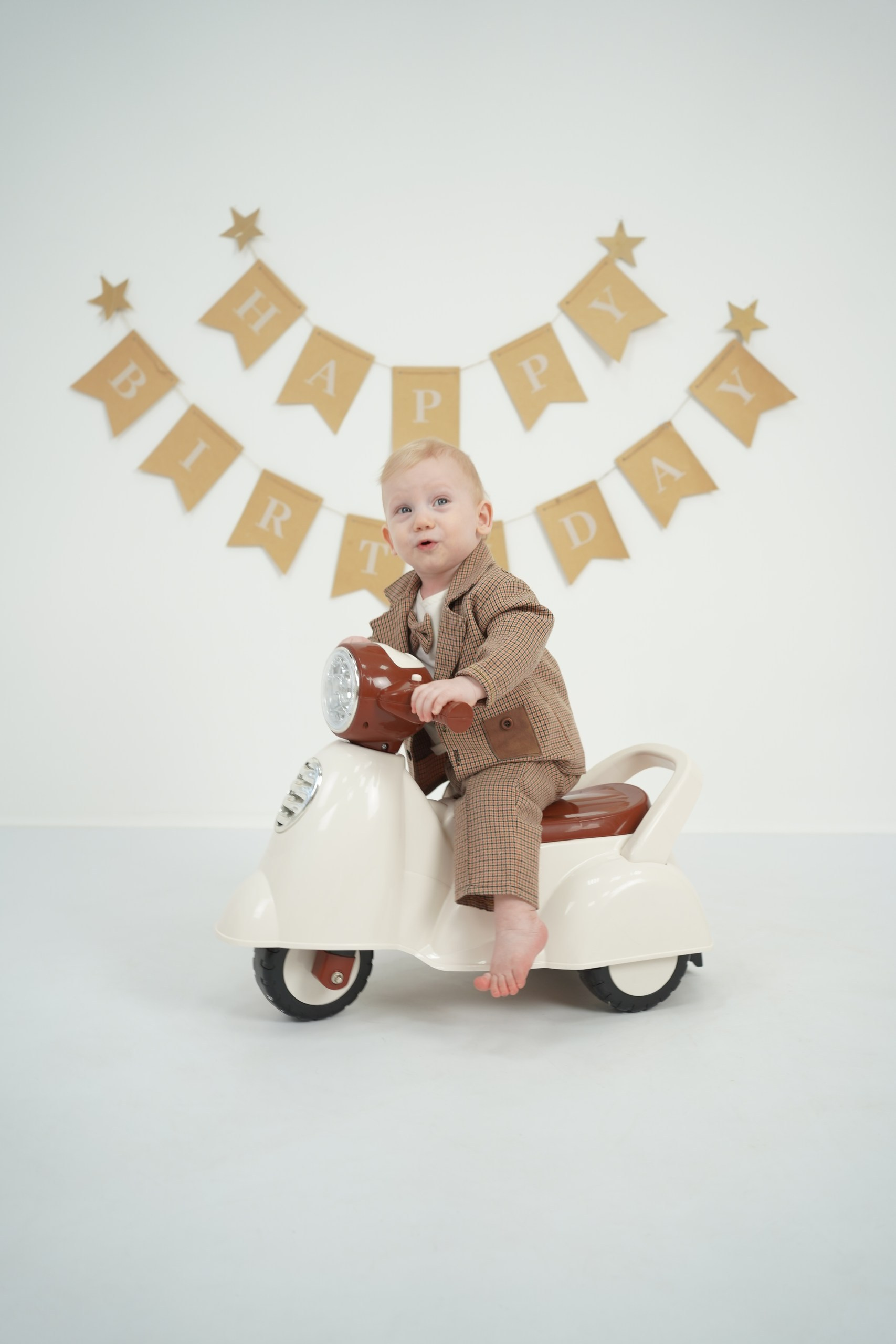 Фотосессия на Годик для Мальчиков. Детская Фотостудия ГОДОВАСИКИ в Санкт-Петербурге фотосесия на годик