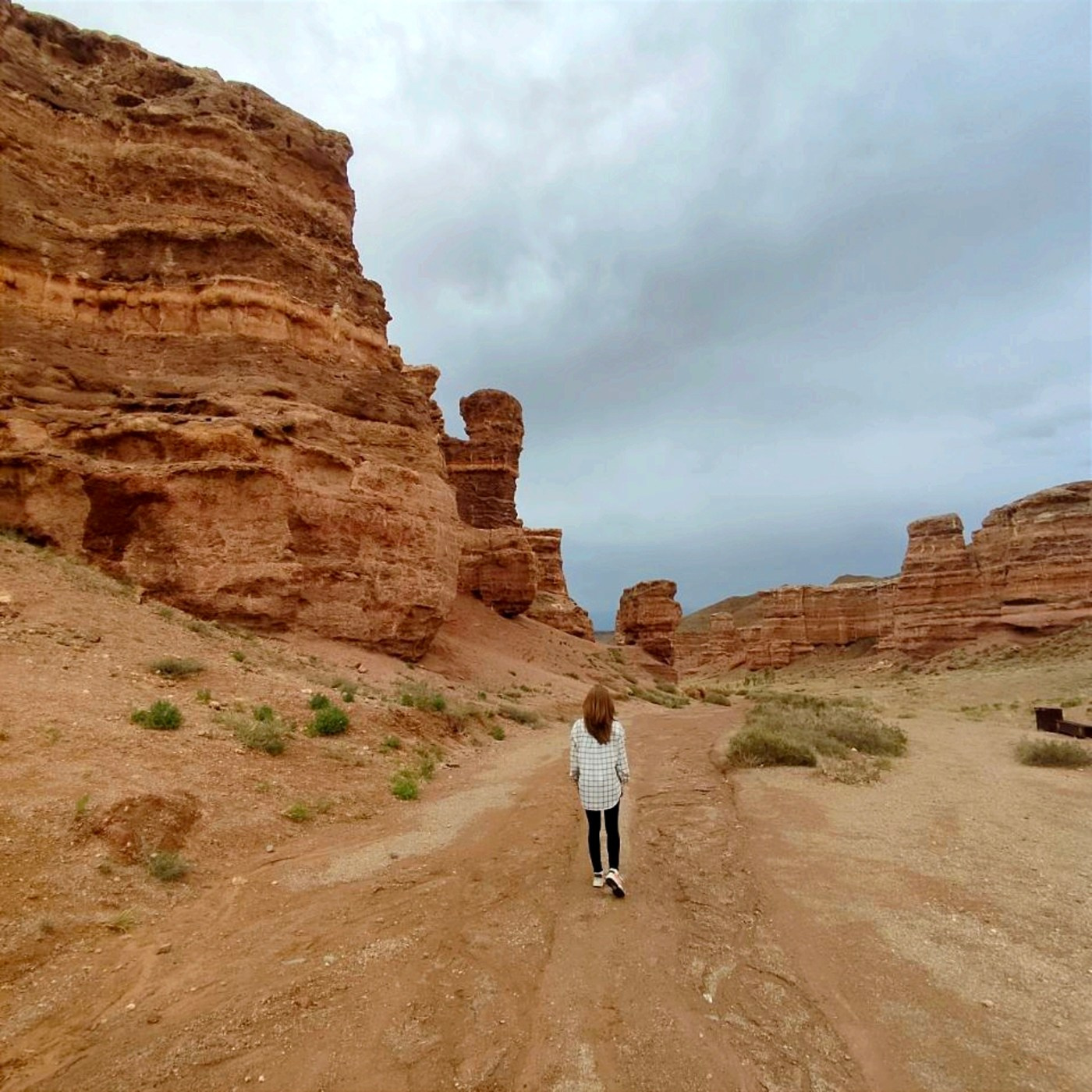 Melon Travel в Алматы: экскурсии и джип туры в Чарынский каньон, озера Каинды, Кольсай, Иссык, национальный парк Алтын Эмель