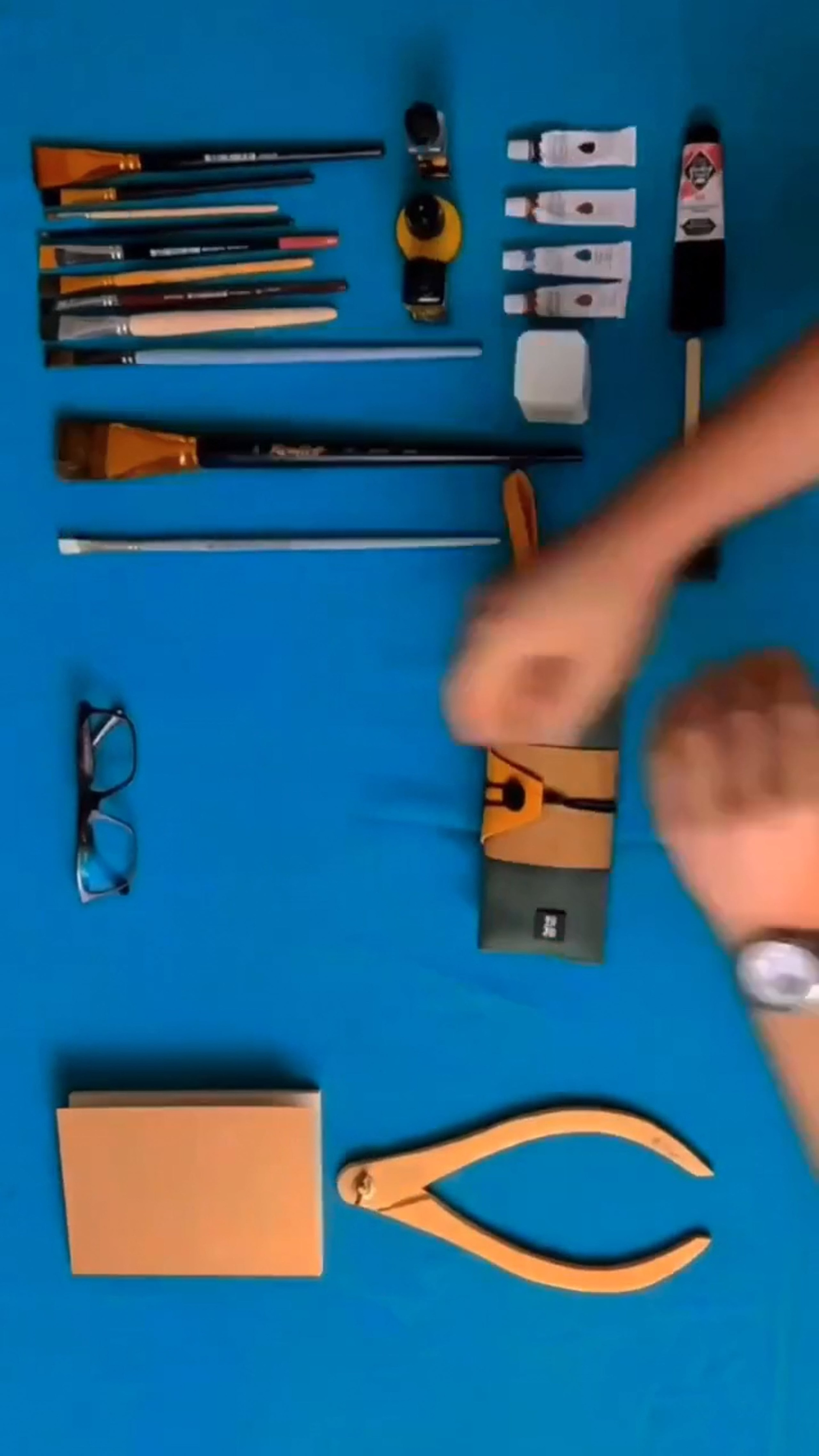 Каллиграфия на холстах со смыслом от Андрея Рэя (1)