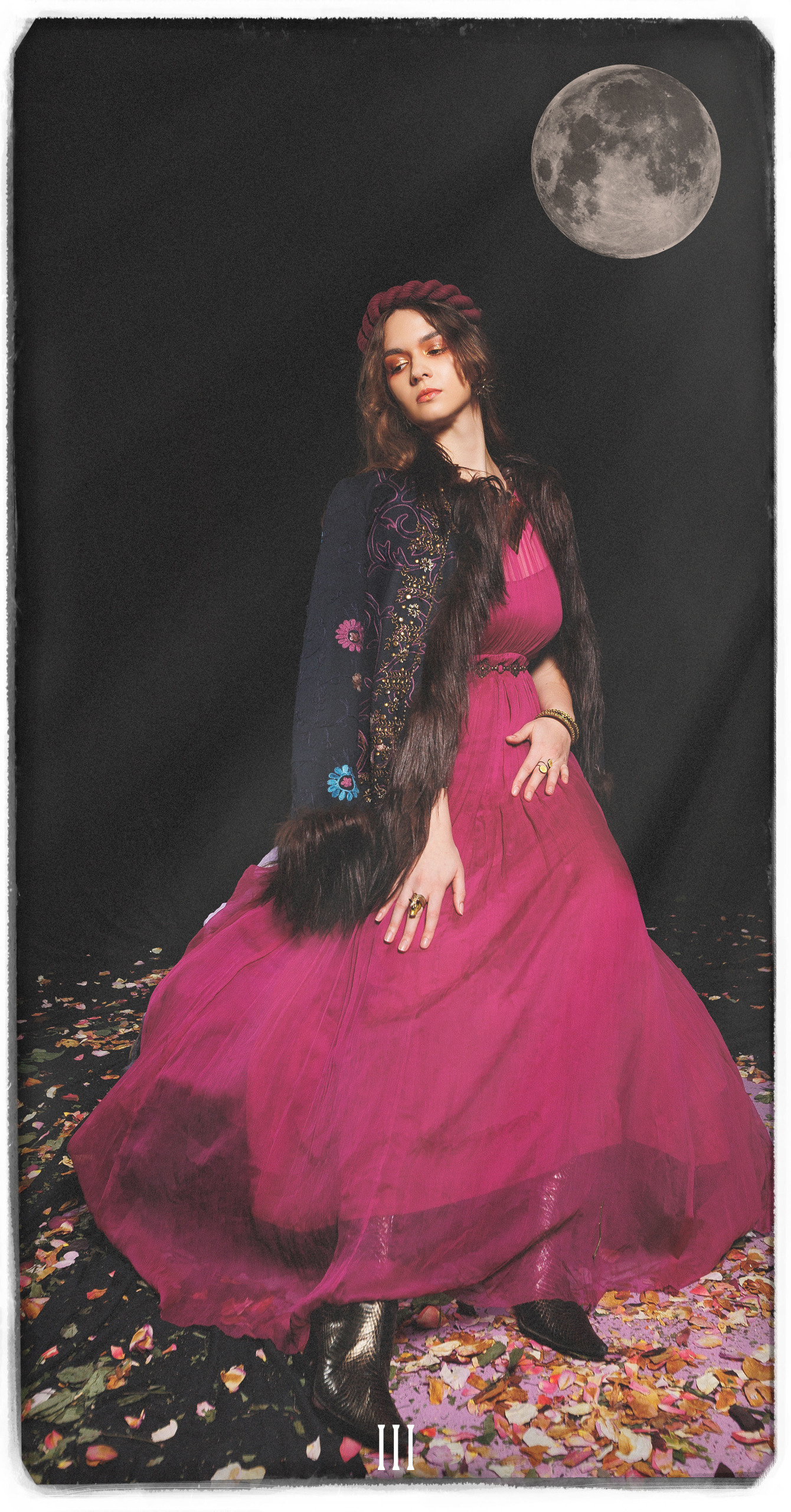 Wi†ch: a Tarot reading. Ian Vanker: product and fashion photographer in Belgrade, Serbia