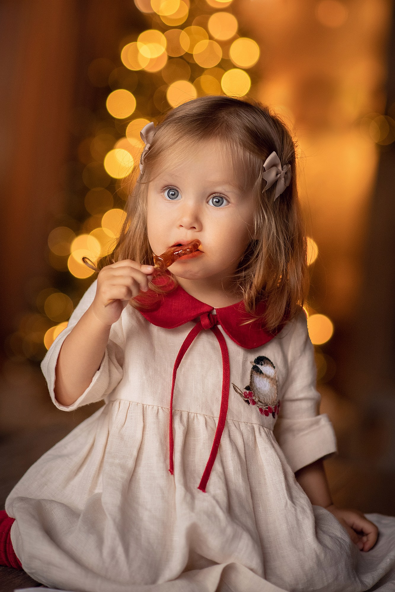 Новогодняя семейная фотосессия в студии. Домашняя новогодняя фотосессия. Заказать фотосессию