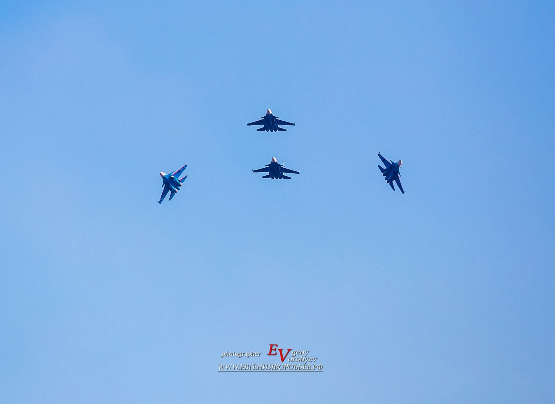 Репортажная фото видеосъёмка репортажей фотограф в Красноярске цена стоимость заказать забронировать услуги фоторепортаж видеосъёмка дрон