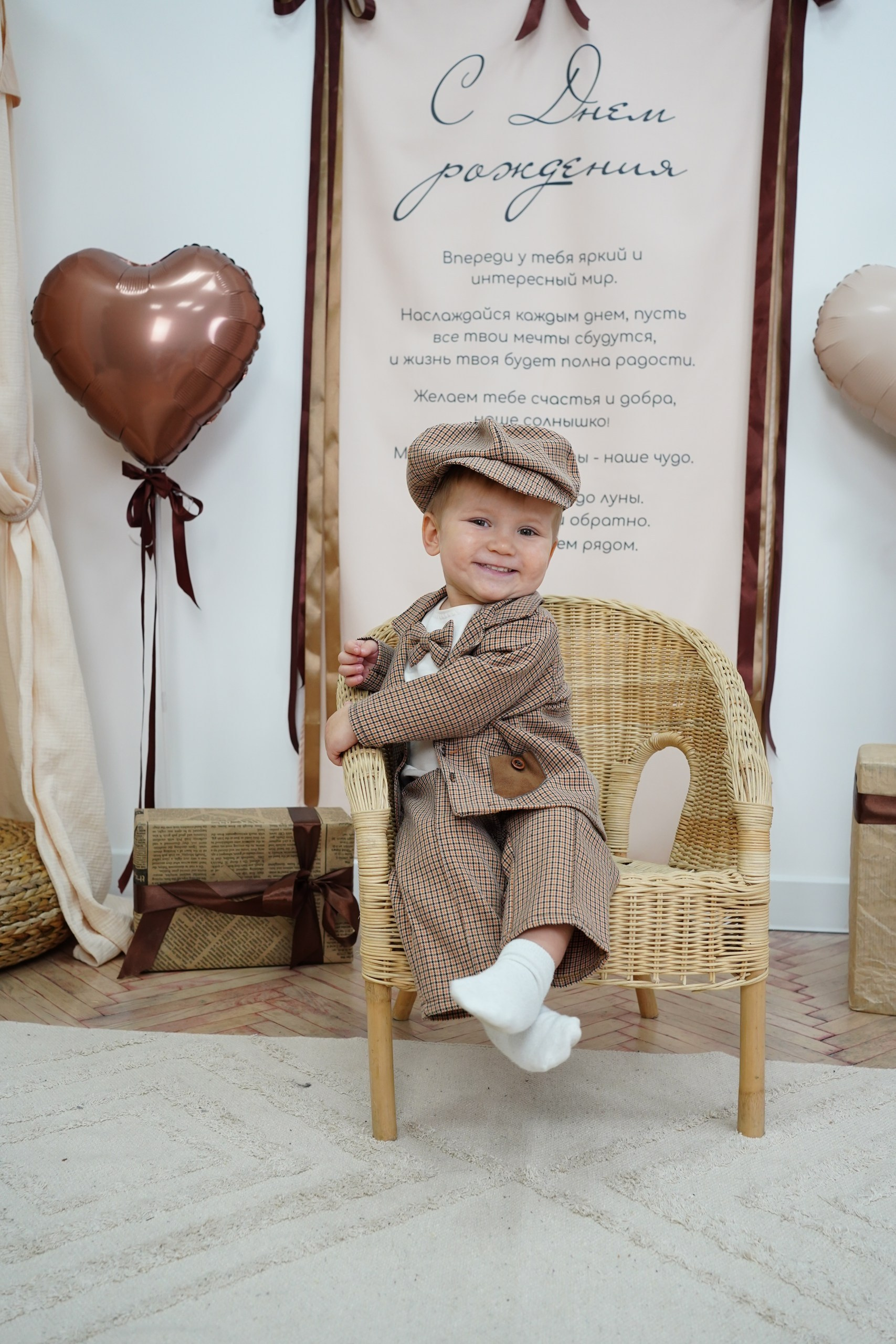 Наши Новые Фотозоны. Детская Фотостудия ГОДОВАСИКИ в Санкт-Петербурге фотосесия на годик