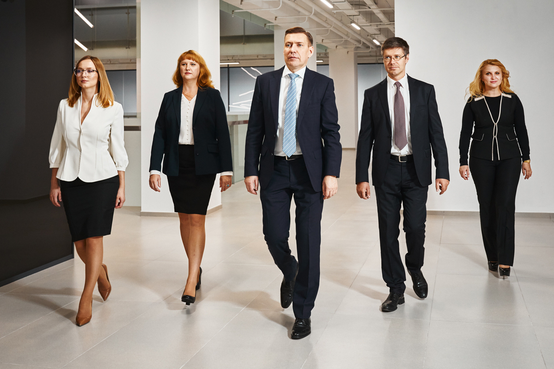 Деловой бизнес портрет. Бизнес портрет Аэросъемка Интерьерная съемка Тюмень