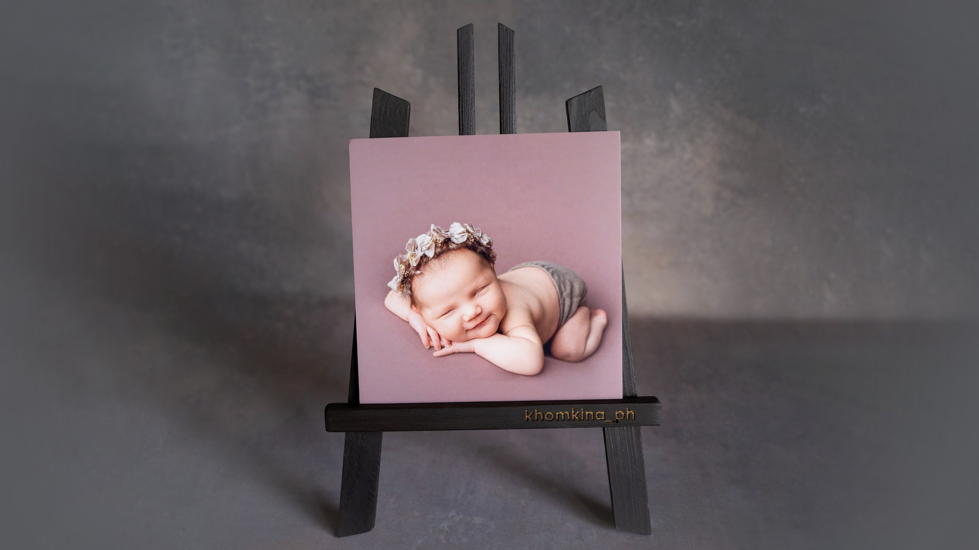 Постеры на пенокартоне. Детский фотограф новорождённых в Барнауле Ксения Хомкина