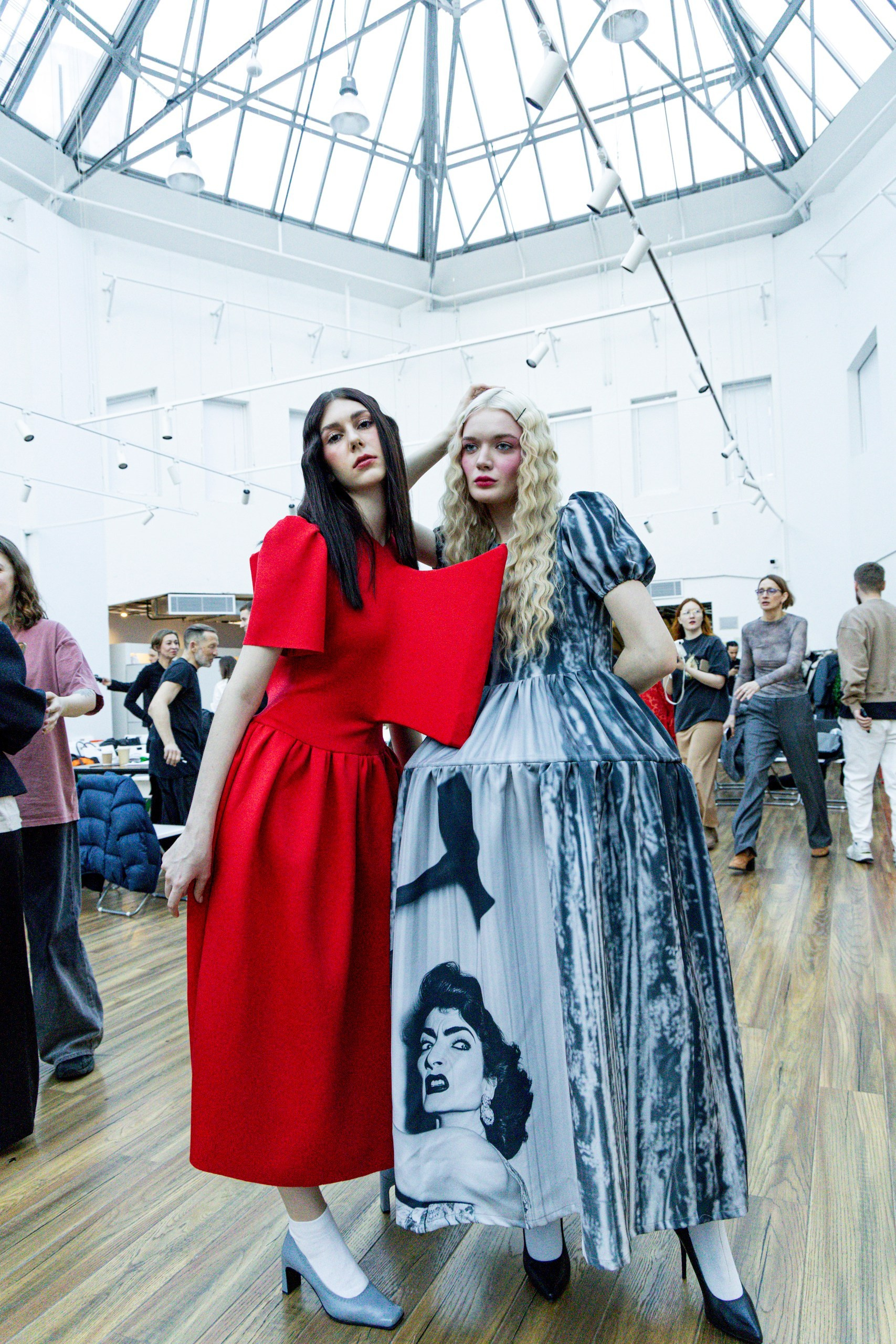 ДЛТ Собака.ru показ победителей конкурса «Новые имена в моде 2025». FOTOFAQ SKOOL г. Санкт-Петербург: очные, дистанционные и онлайн курсы фотографии