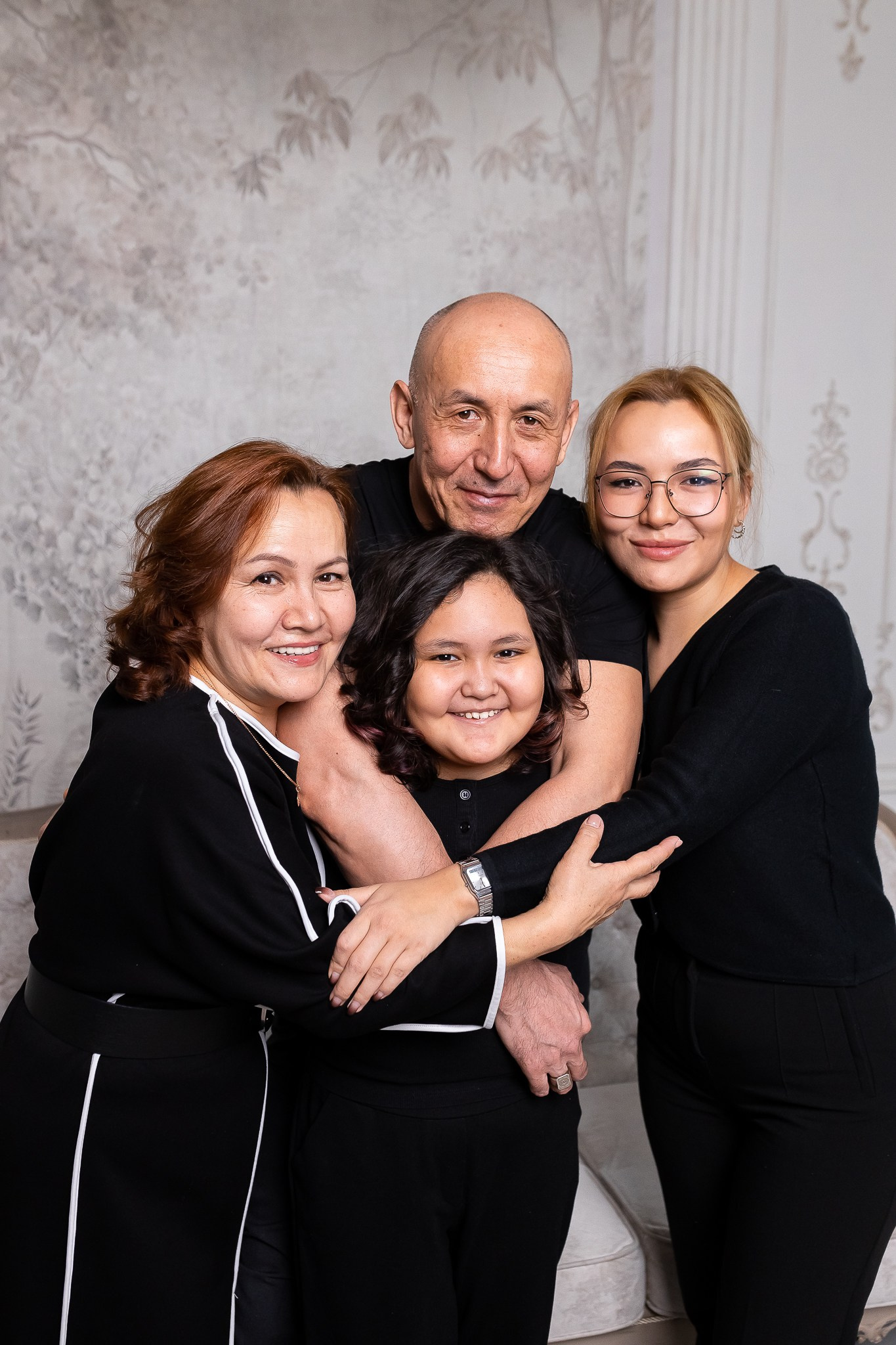 Семейная фотосессия в Алматы. MIKHAIL VASSILYEV — Свадебный и Репортажный фотограф в Алматы