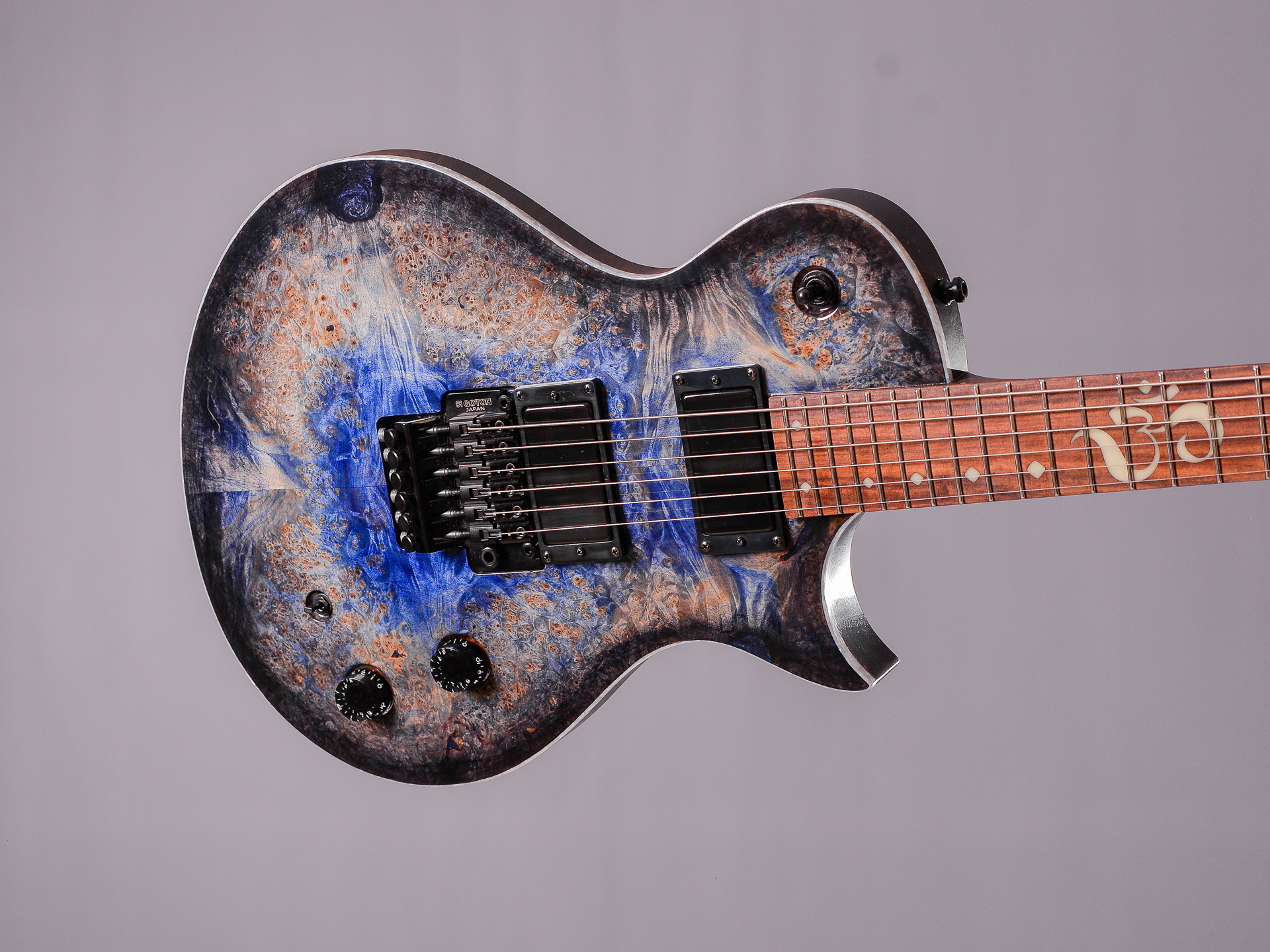 008 Infinity. Master of making guitars and basses to order