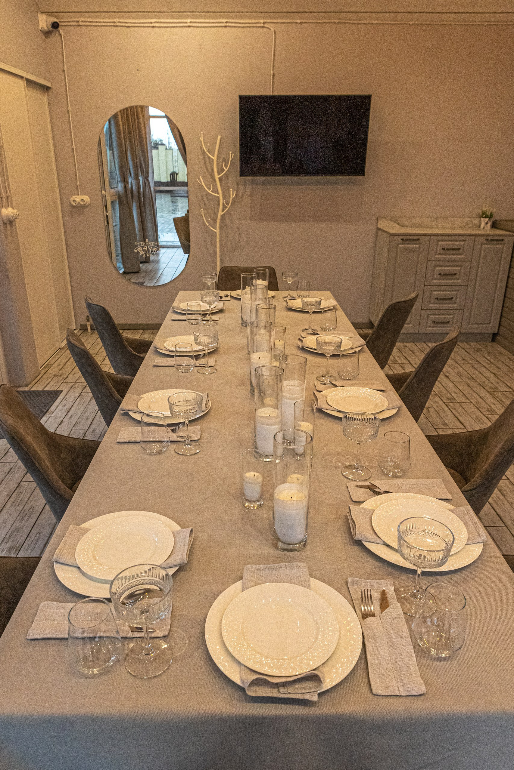 Банкетный зал ресторана «Дача». Фотограф в Оренбурге. Профессиональный фотограф