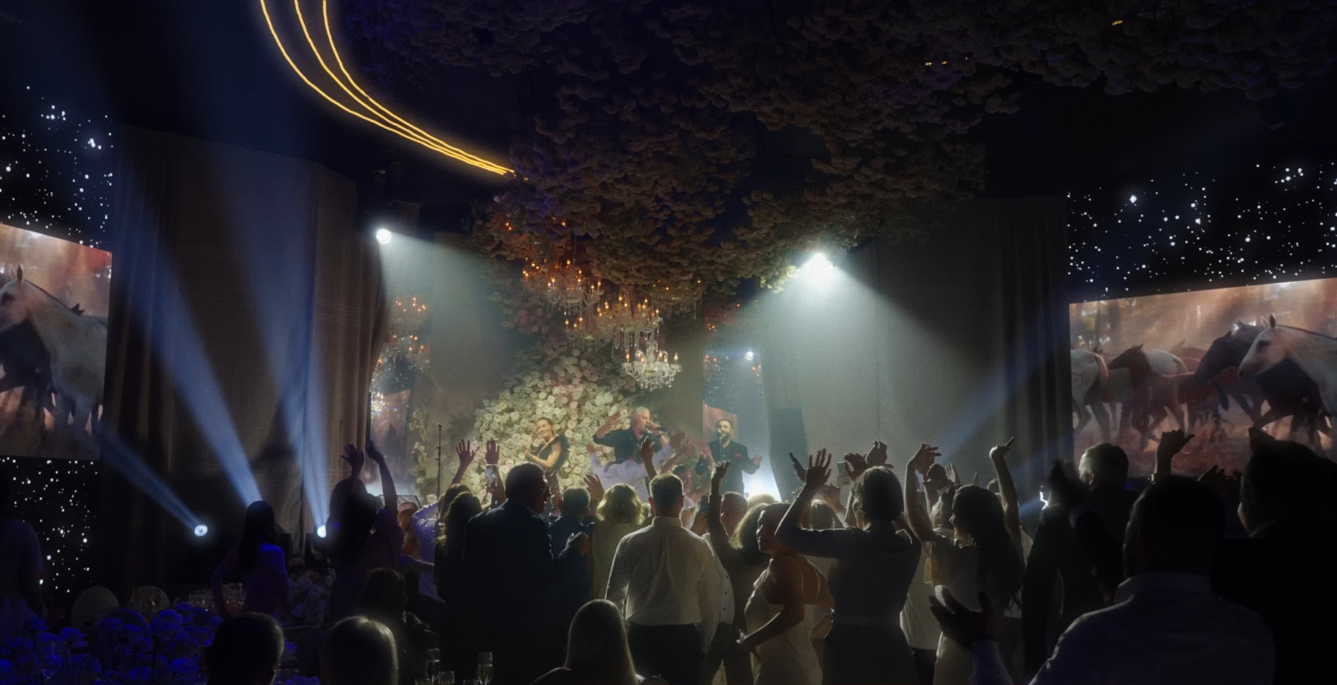 Профессиональный видеограф Максим Мантюк | Видеосъемка по всему миру