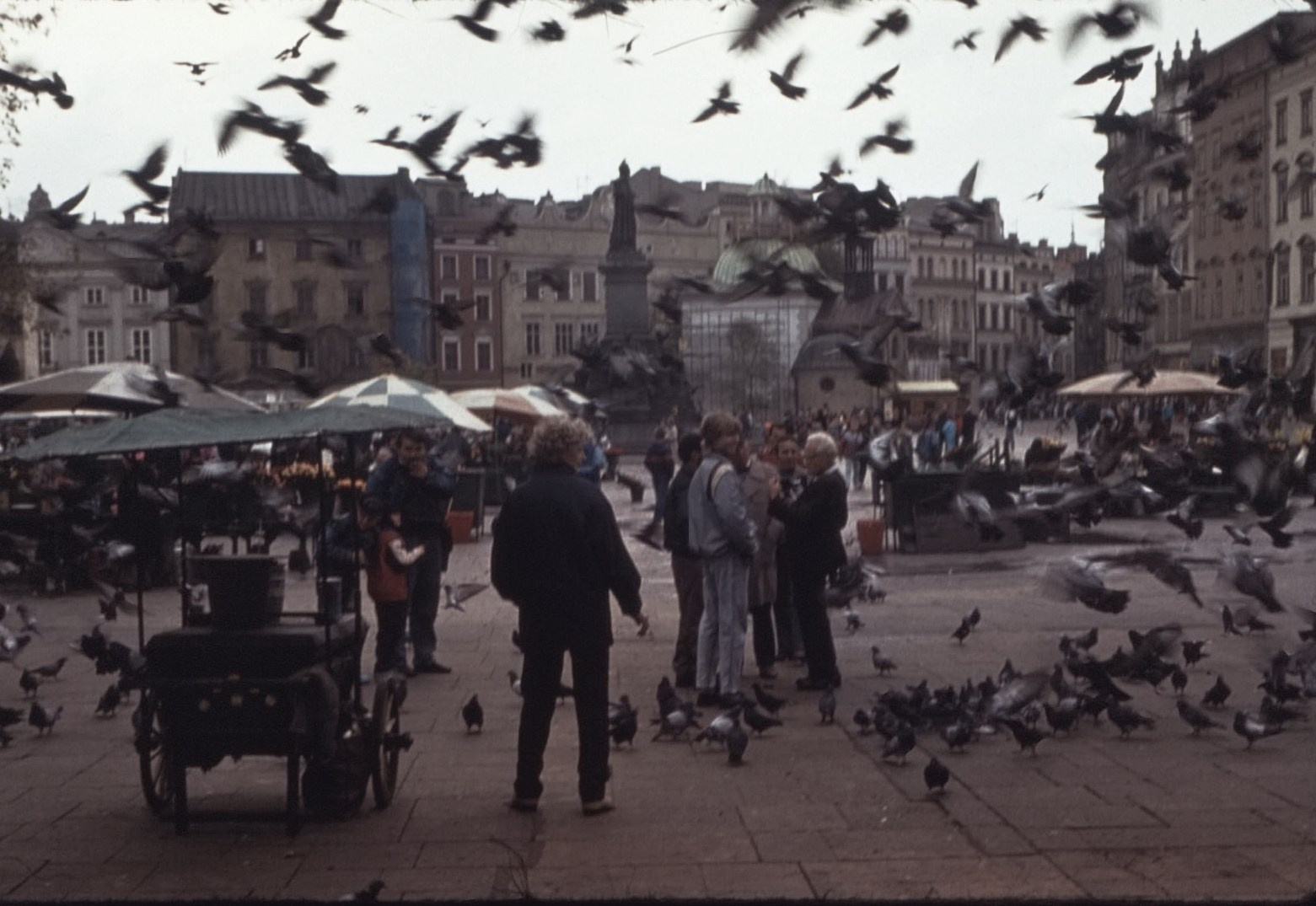 КРАКОВ, ОСЕНЬ 1990. СНИМАЛ ДЕДУЛЯ. Nebyl