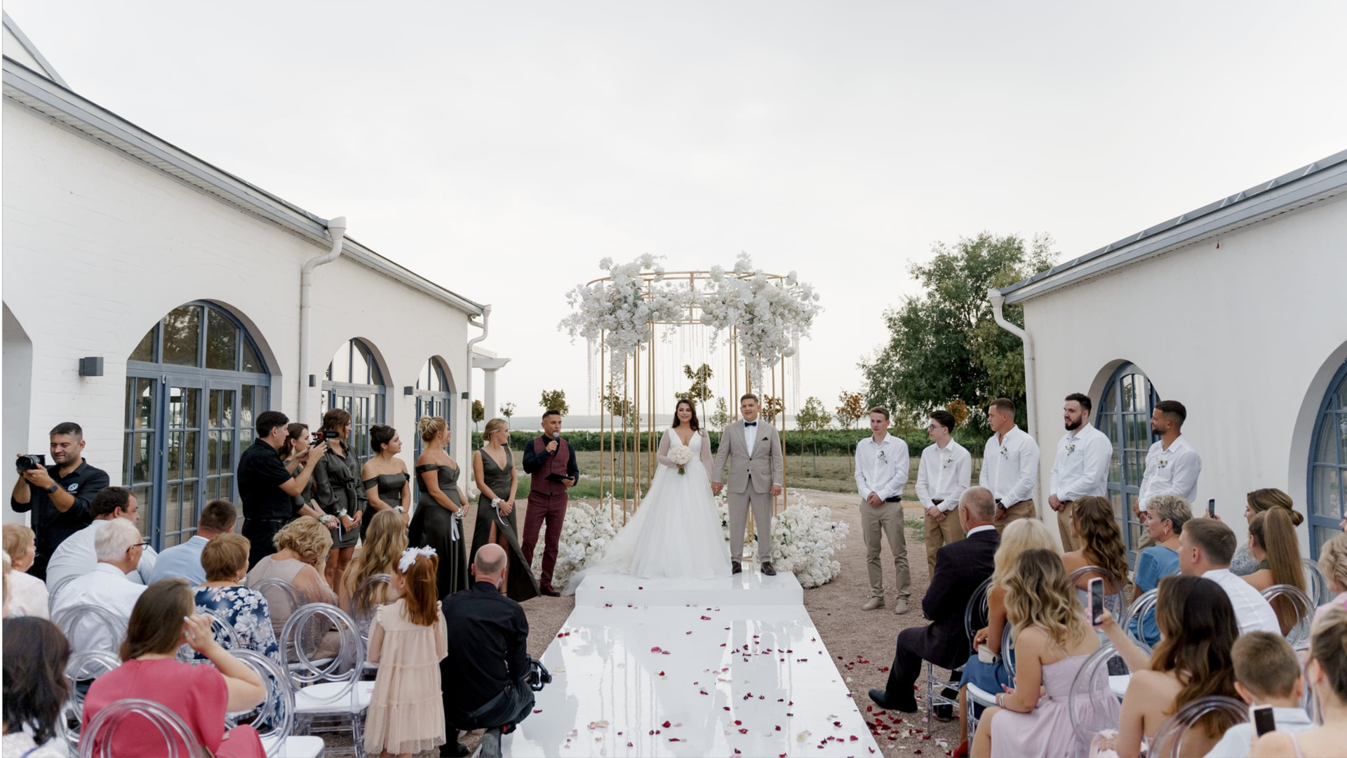 Свадебные ролики SDE от видео студии Твинс с экспресс монтажом. Свадебное видео и фото съемка на свадьбу в Краснодаре Твинс Студио