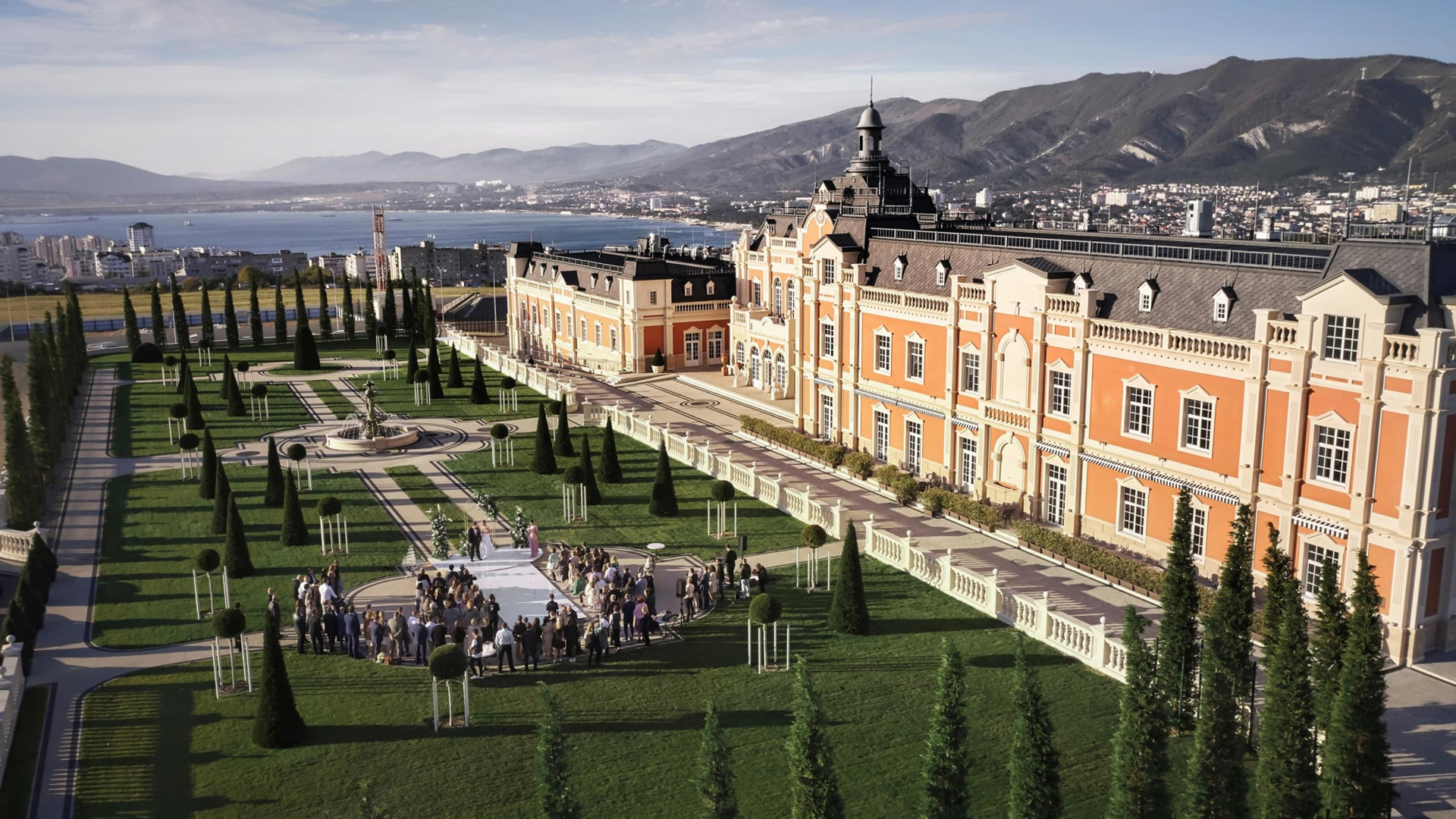 Прайс по видеосъемке на свадьбу от Твинс студио. Свадебное видео и фото съемка на свадьбу в Краснодаре Твинс Студио