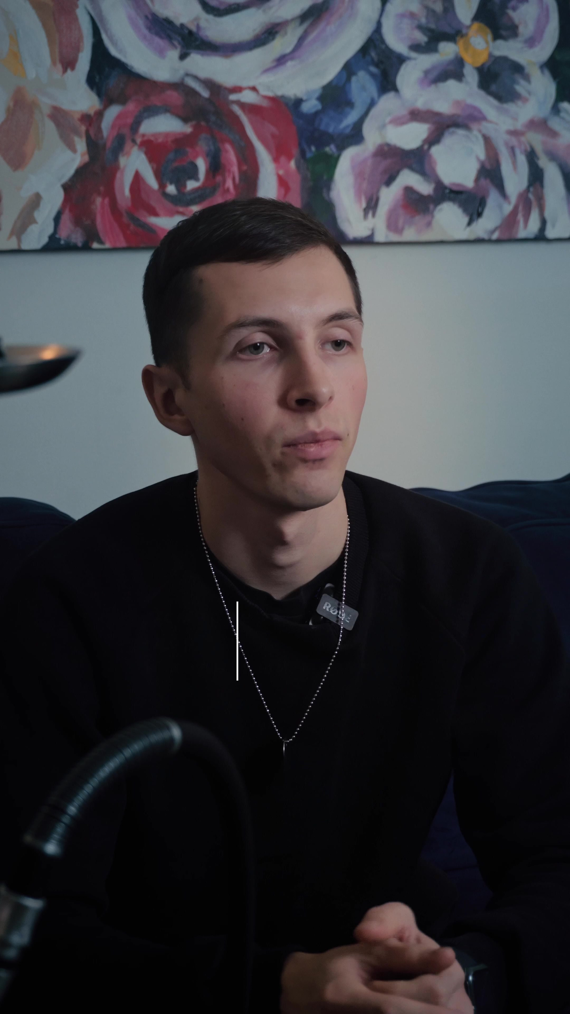 Вертикальные видеоматериалы. JOHNNY SOLOVEV VISION