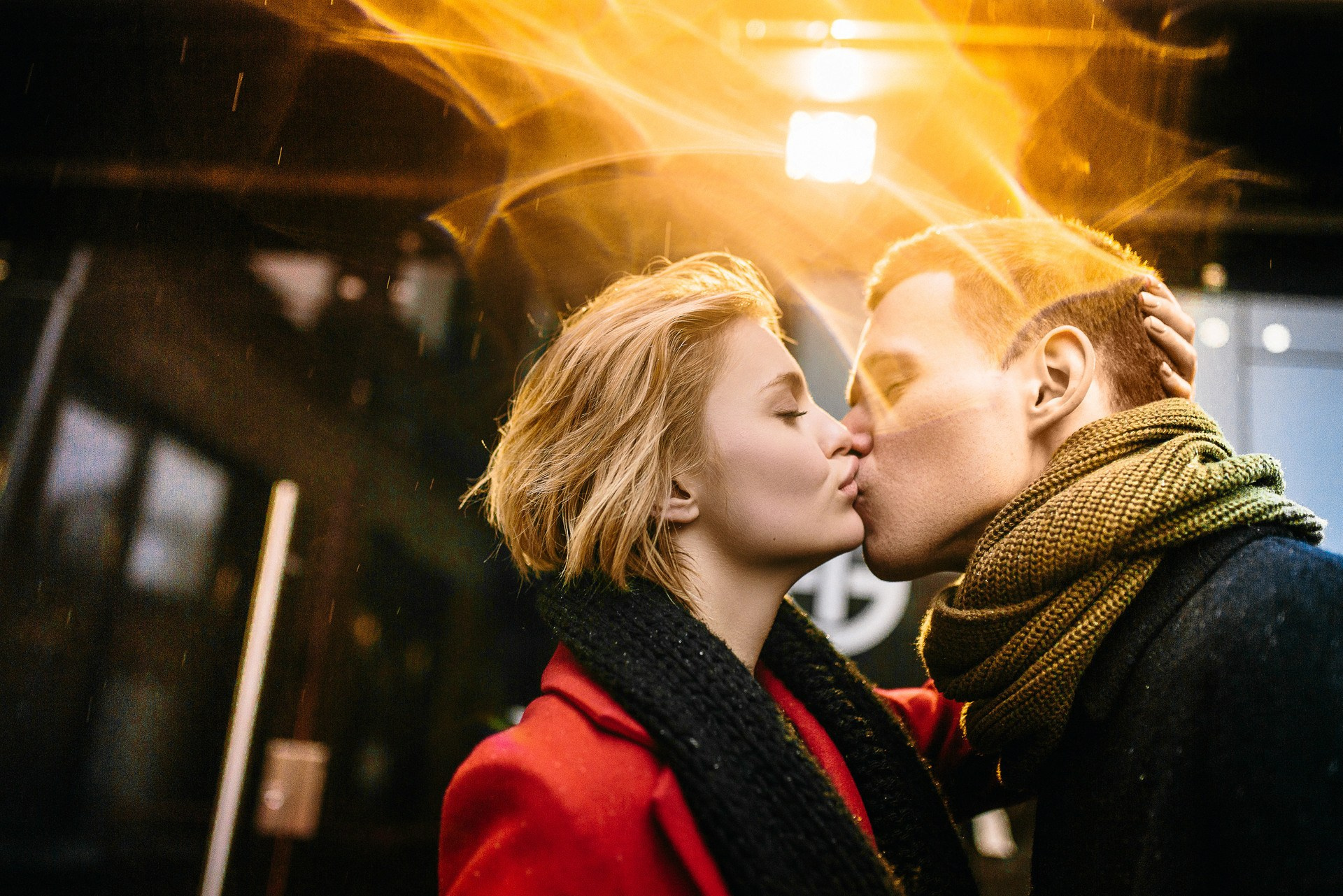 Свадебный фотограф в Москве, заказать профессиональную фотосъёмку — Цены, стоимость услуг фотографа на свадебную фотосессию