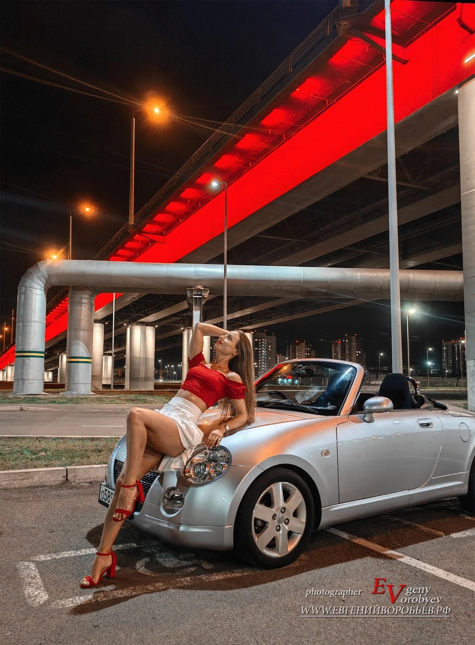 Аренда кабриолета в Красноярске на свадьбу фотосессия прокат автомобиль с водителем авто прогулка поездка прокатиться на кабриолете цена стоимость описание услуг заказать забронировать, индивидуальная экскурсия фото тур по красивым местам достопримечательность смотровая Красноярск прокат лимузинов