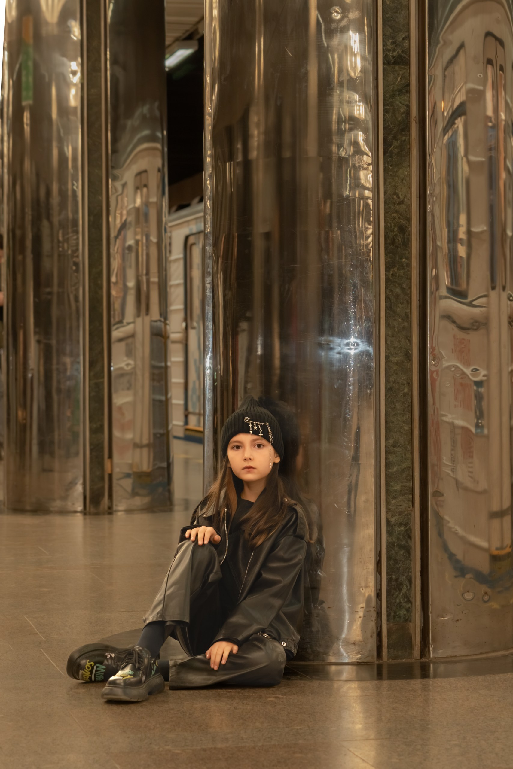 Children’s Photo Session in Yekaterinburg: Rock at “Prospekt Kosmonavtov” Station. Svetlana Korneliuk, photographer in Yekaterinburg