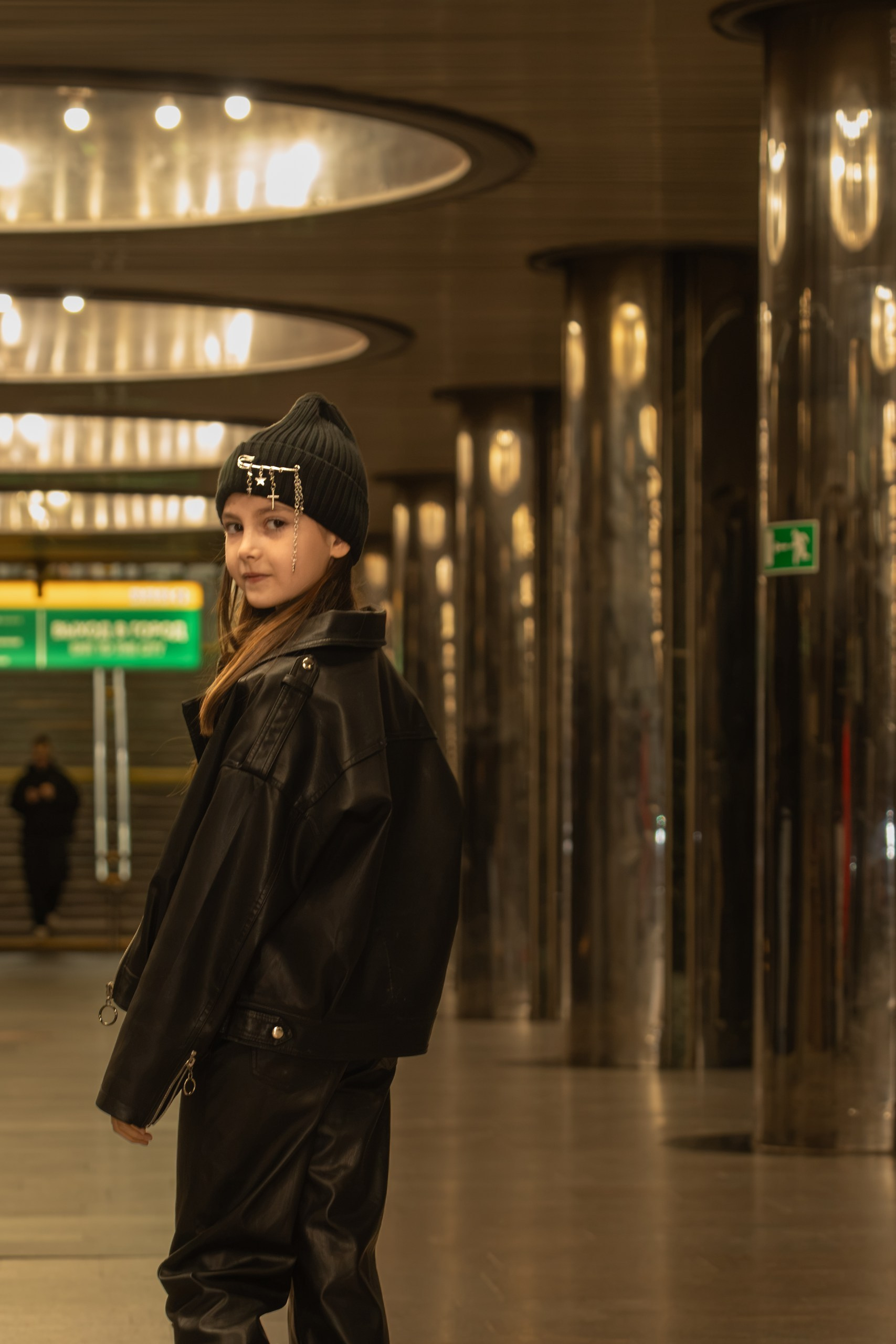 Children’s Photo Session in Yekaterinburg: Rock at “Prospekt Kosmonavtov” Station. Svetlana Korneliuk, photographer in Yekaterinburg