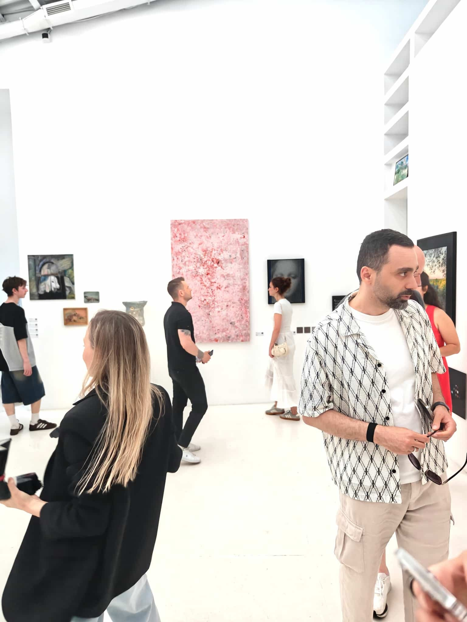 Tenderness Wins. Artist Ilya Gololobov official website. Contemporary art and commissions