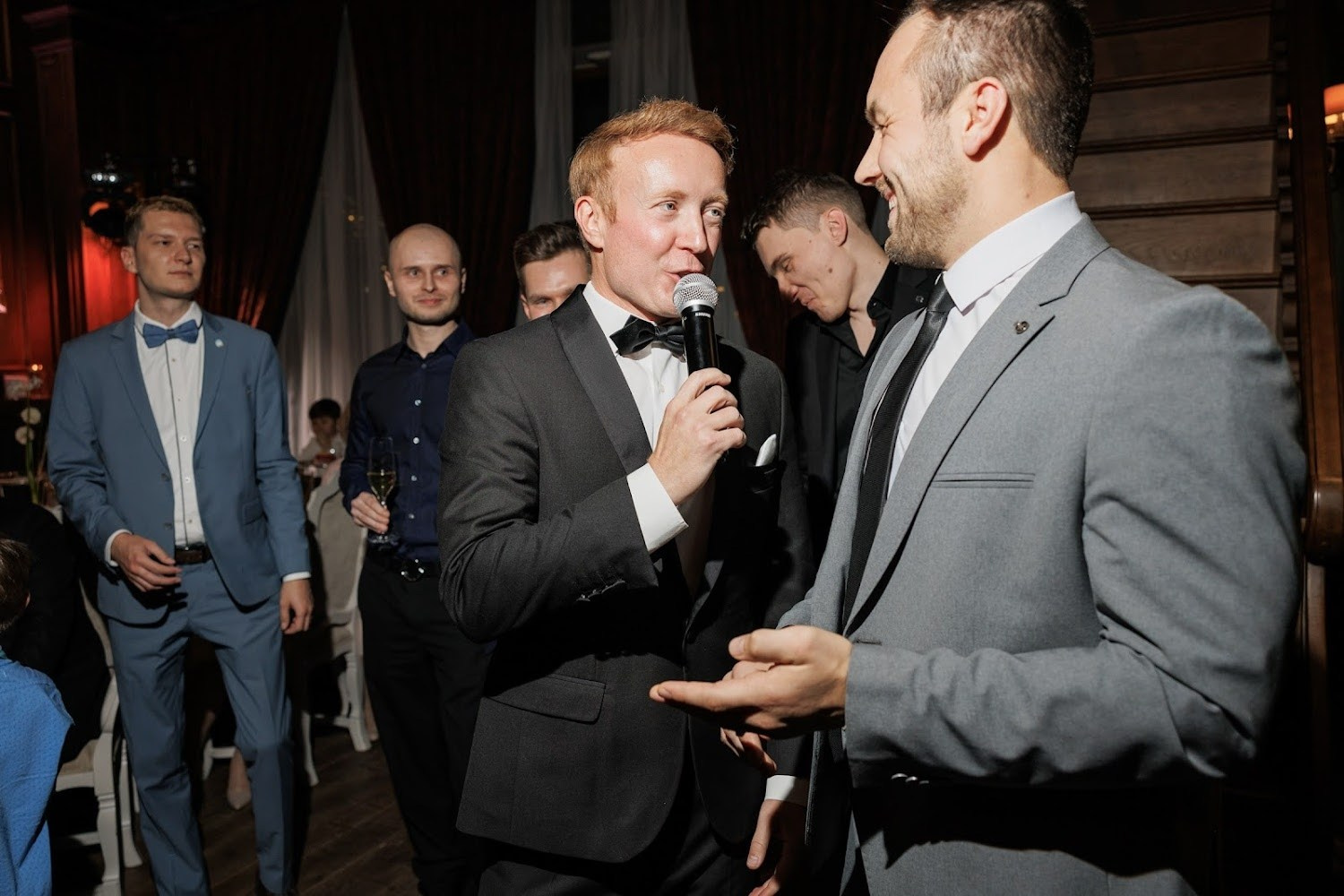 Ведущий Калашников. Подрядчики и друзья сети свадебных площадок House for wedding