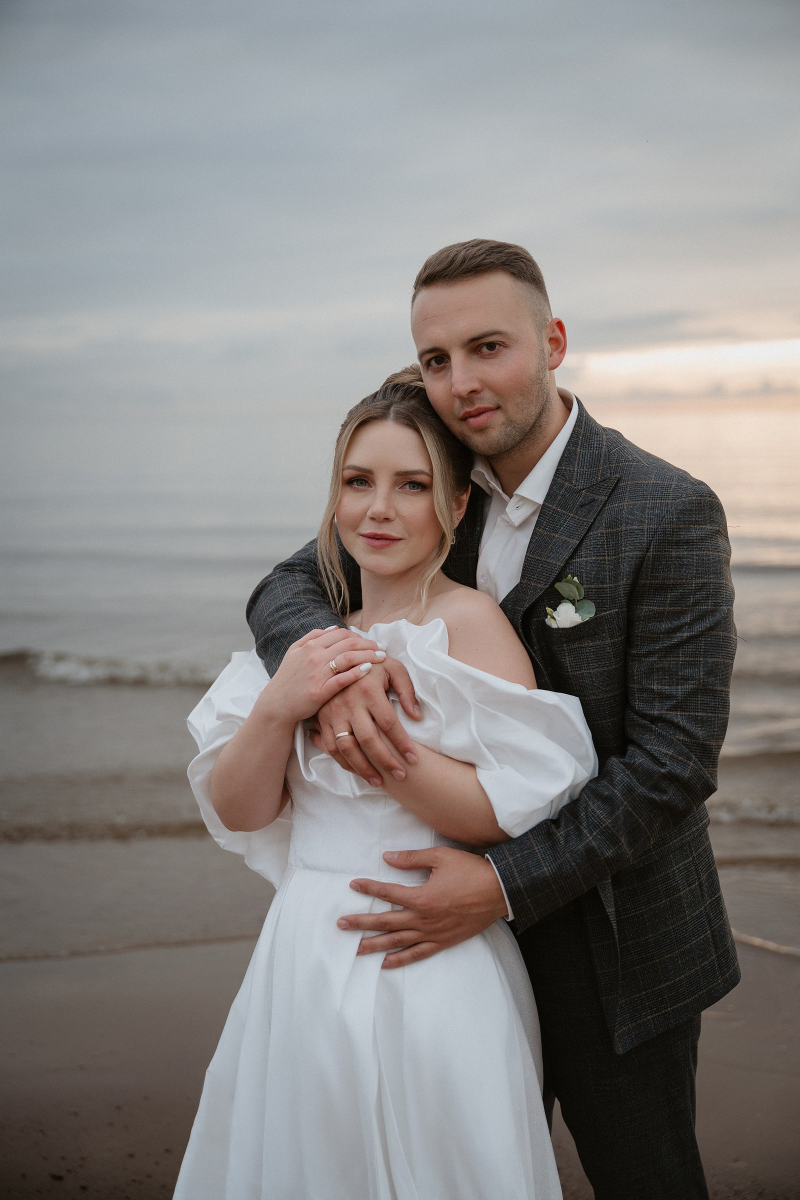 свадебная фотосессия на берегу Финского залива