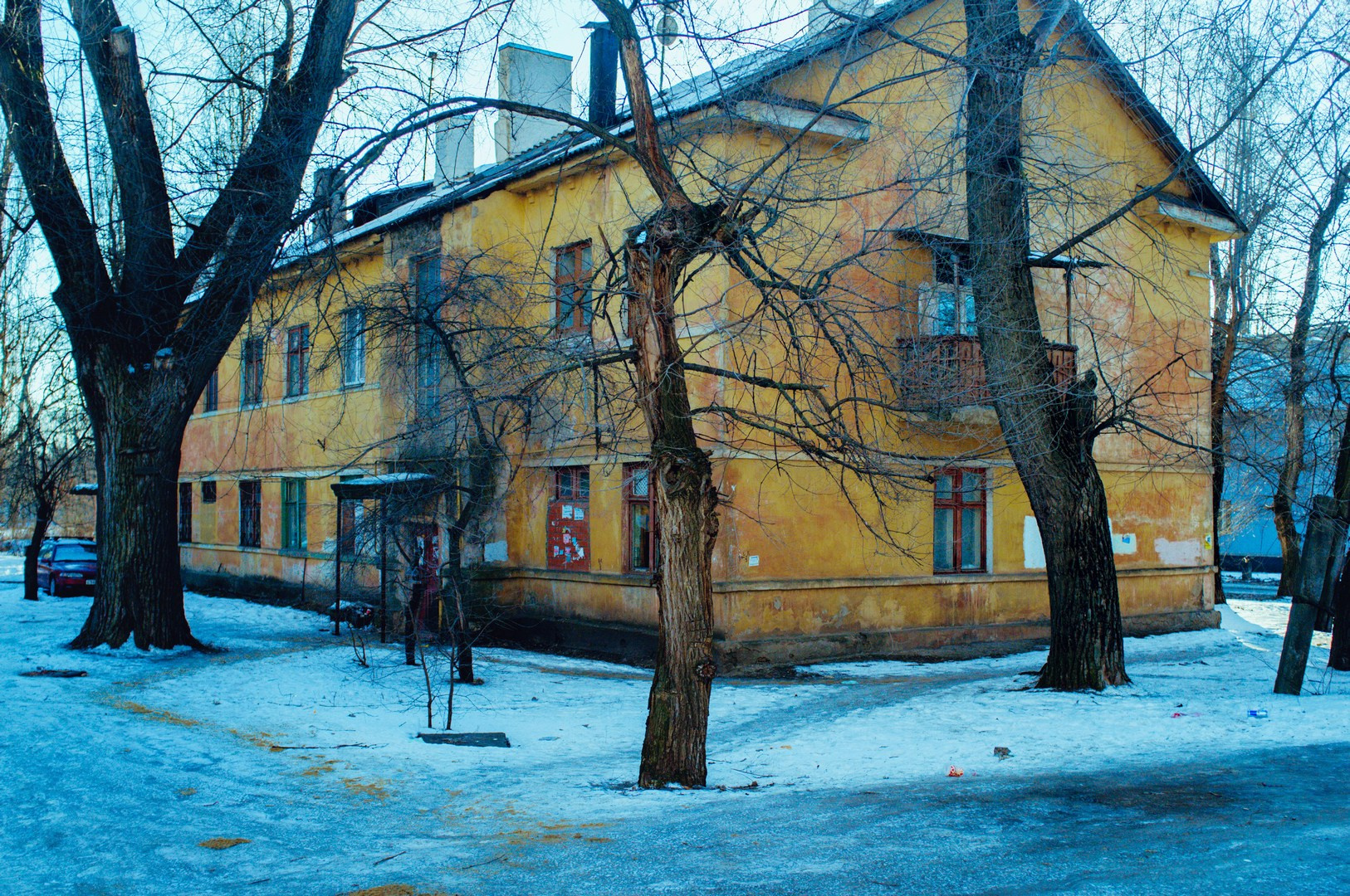 Зима уходящая. Руслан Шувалов (поэтограф)